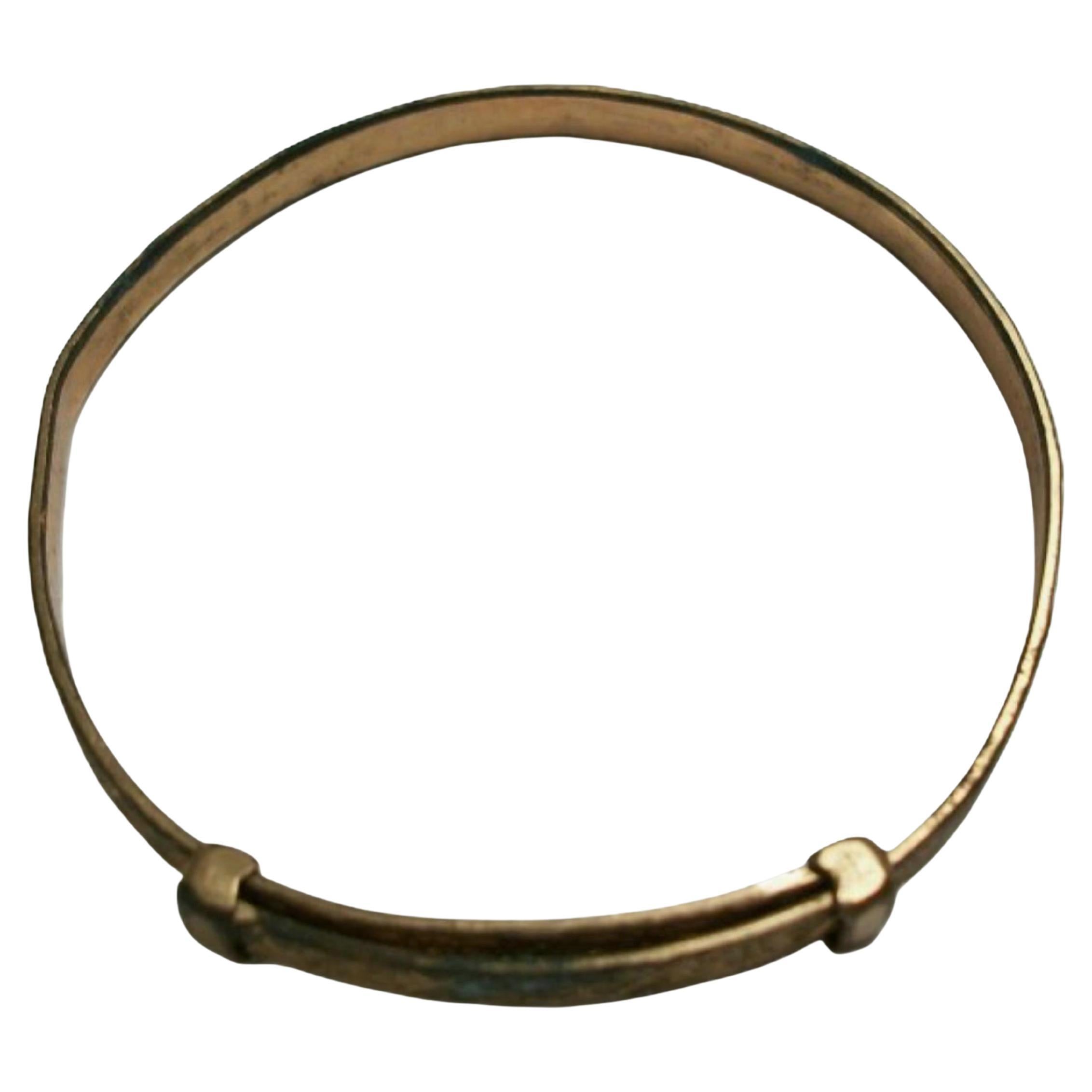 Antique Victorian Gilt Metal Children
s Bracelet - Adjustable Size - Circa 1900 For Sale