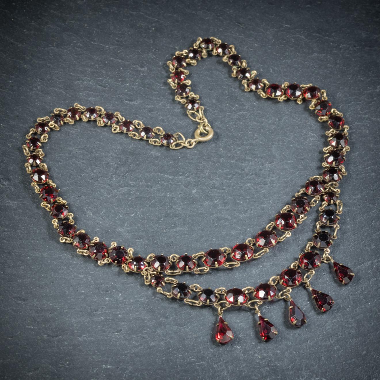 Women's Antique Victorian Glass Garnet Riviere Necklace, circa 1900