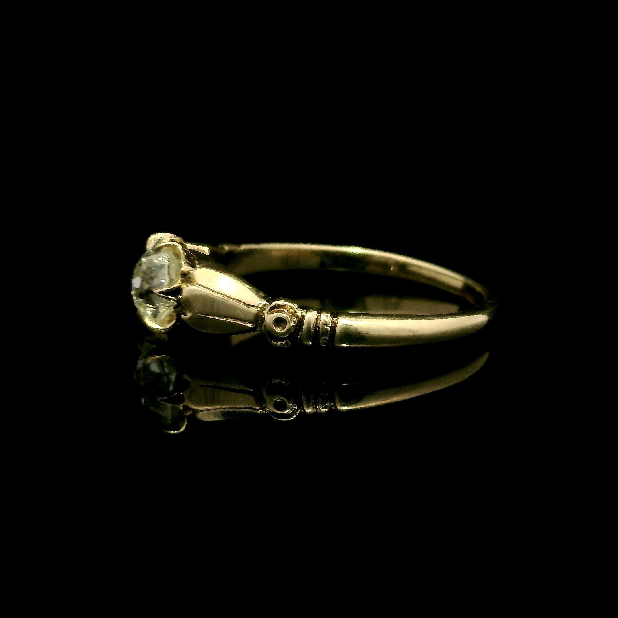 Bague de fiançailles solitaire en or victorien ancien de 0,56 ct de diamant vieux européen Excellent état - En vente à Montclair, NJ