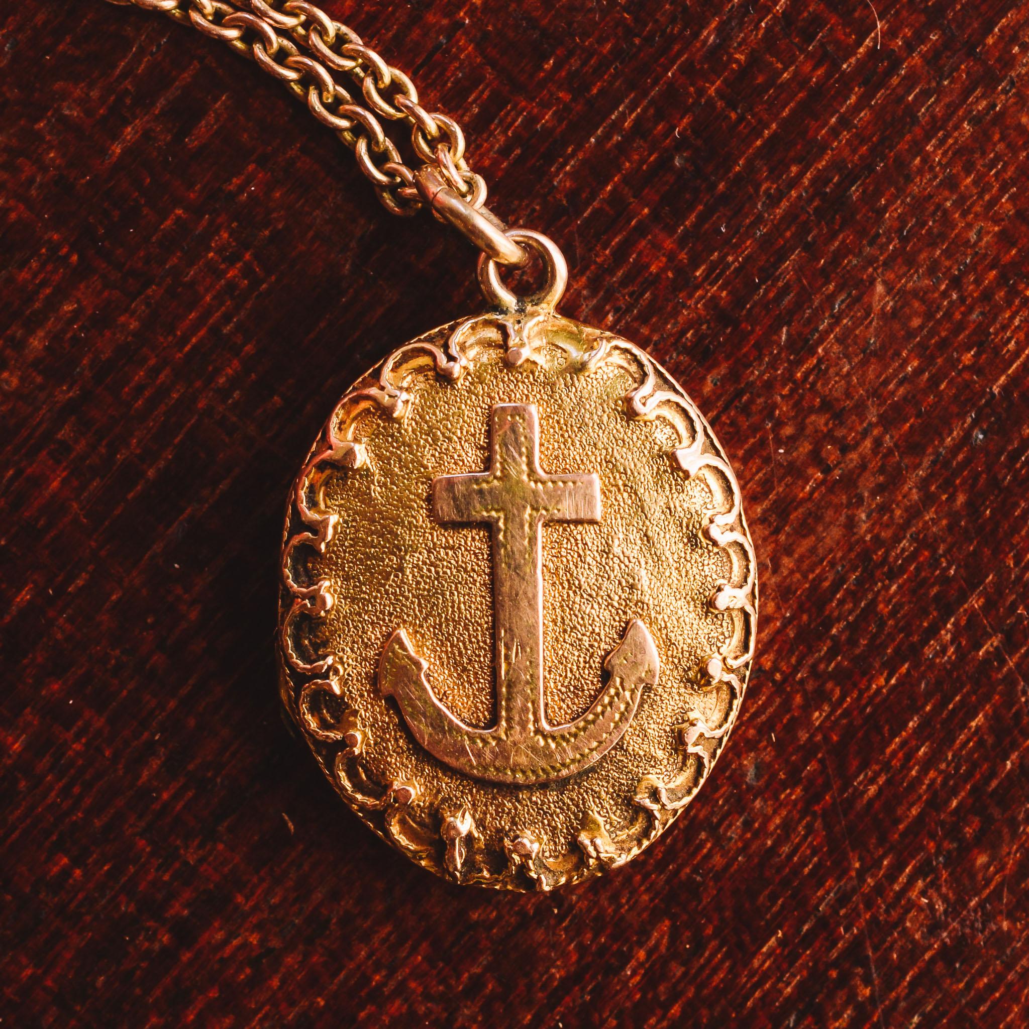 Antique Victorian Gold Anchor Locket In Good Condition For Sale In Sale, Cheshire