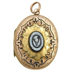 Antikes viktorianisches Gold- und schwarzes Emaille-Memorning-Medaillon „In Memory Of“ aus Erinnerung