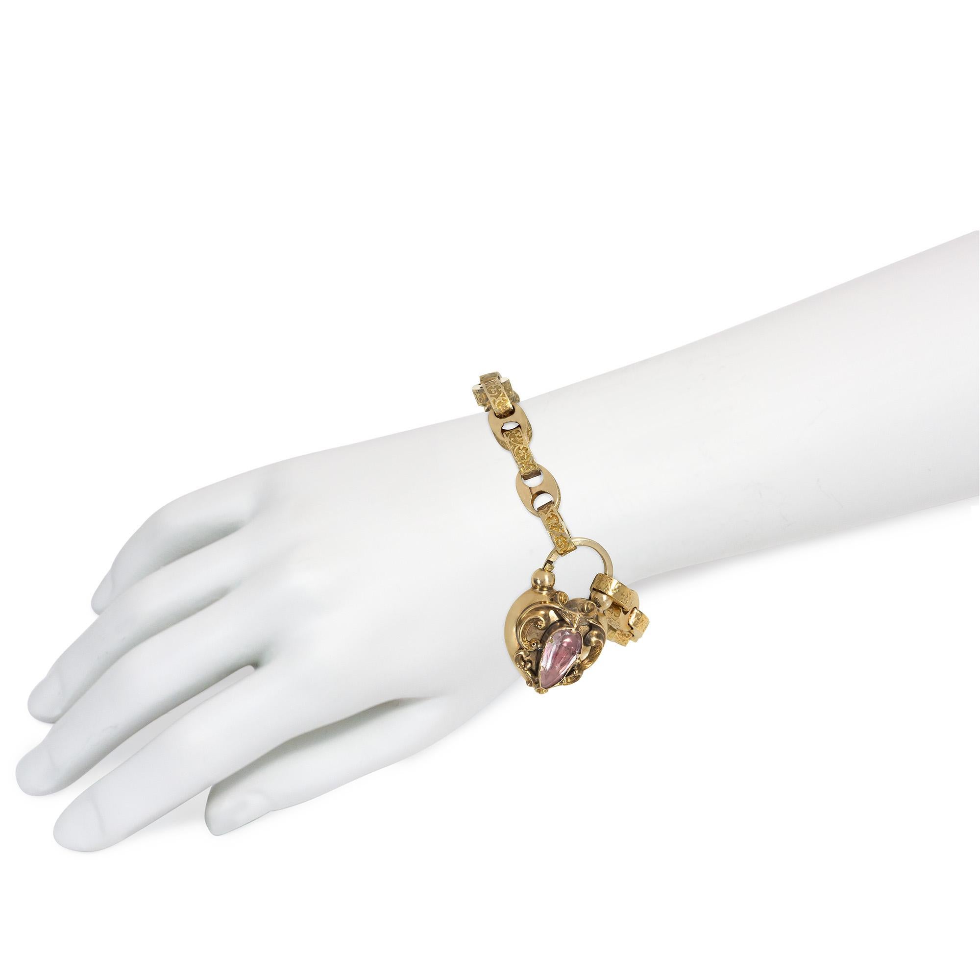 Antikes viktorianisches Armband aus Gold und rosa Topas im viktorianischen Stil mit herzförmigem Padlock-Verschluss (Ovalschliff) im Angebot