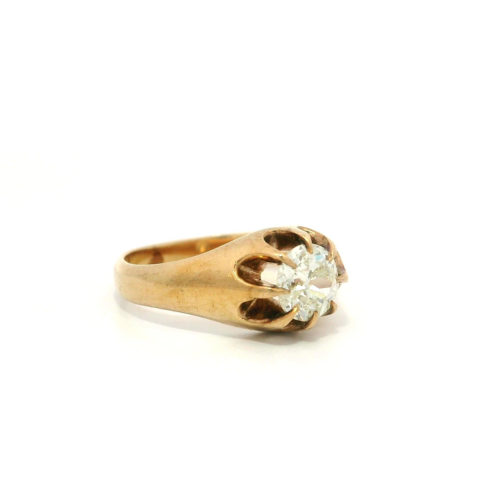 Antico anello vittoriano in oro Belcher Set 0,60ct Diamonds Mine Solitaire Gypsy Ring in vendita 3