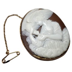 Antique Victorian Gold Cameo Brooch of Hebe Feeding the Eagle Antique Victorian Gold Cameo Brooch of Hebe Feeding the Eagle