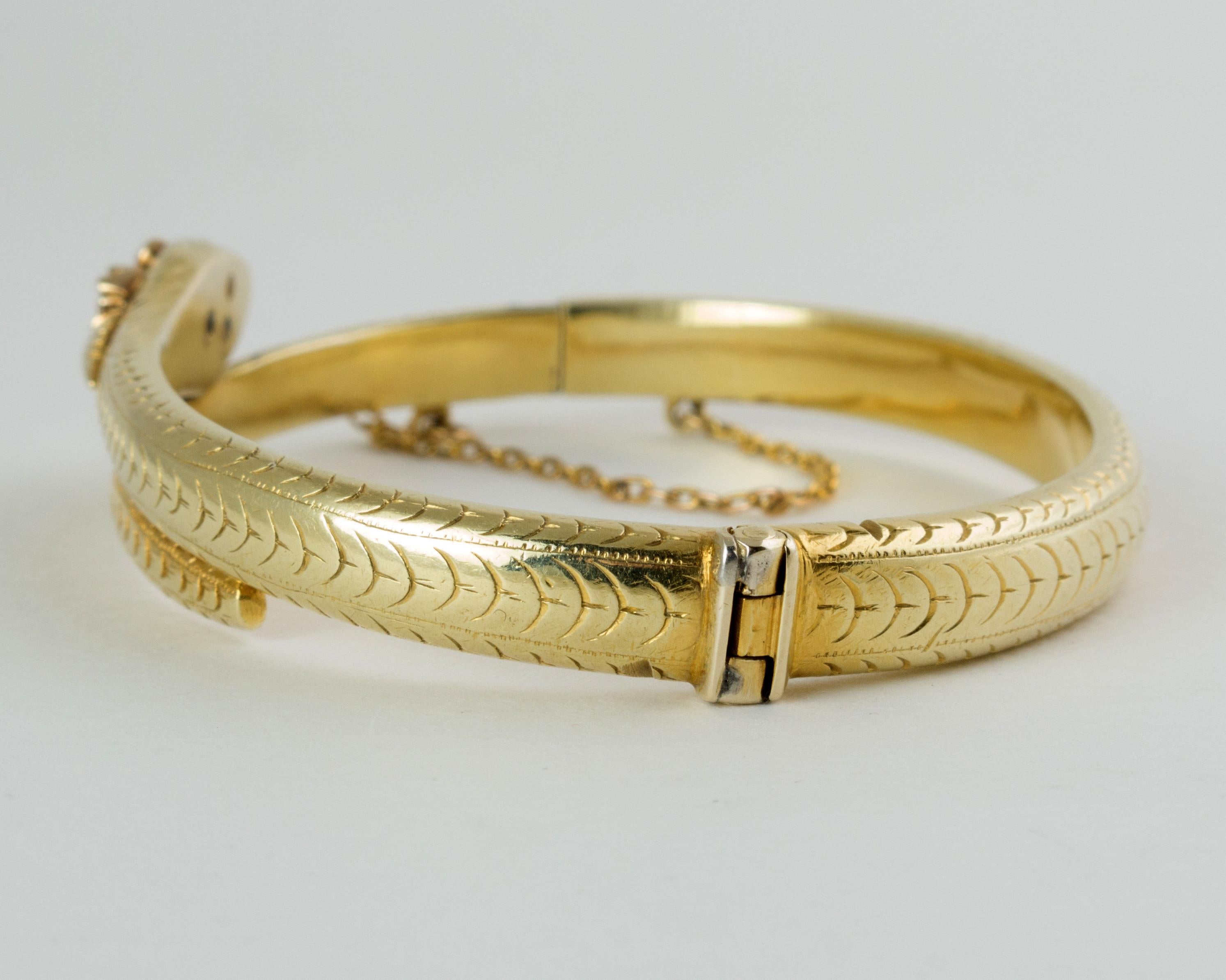 Antique Victorian gold diamond and ruby high karat snake bracelet bangle en vente 5