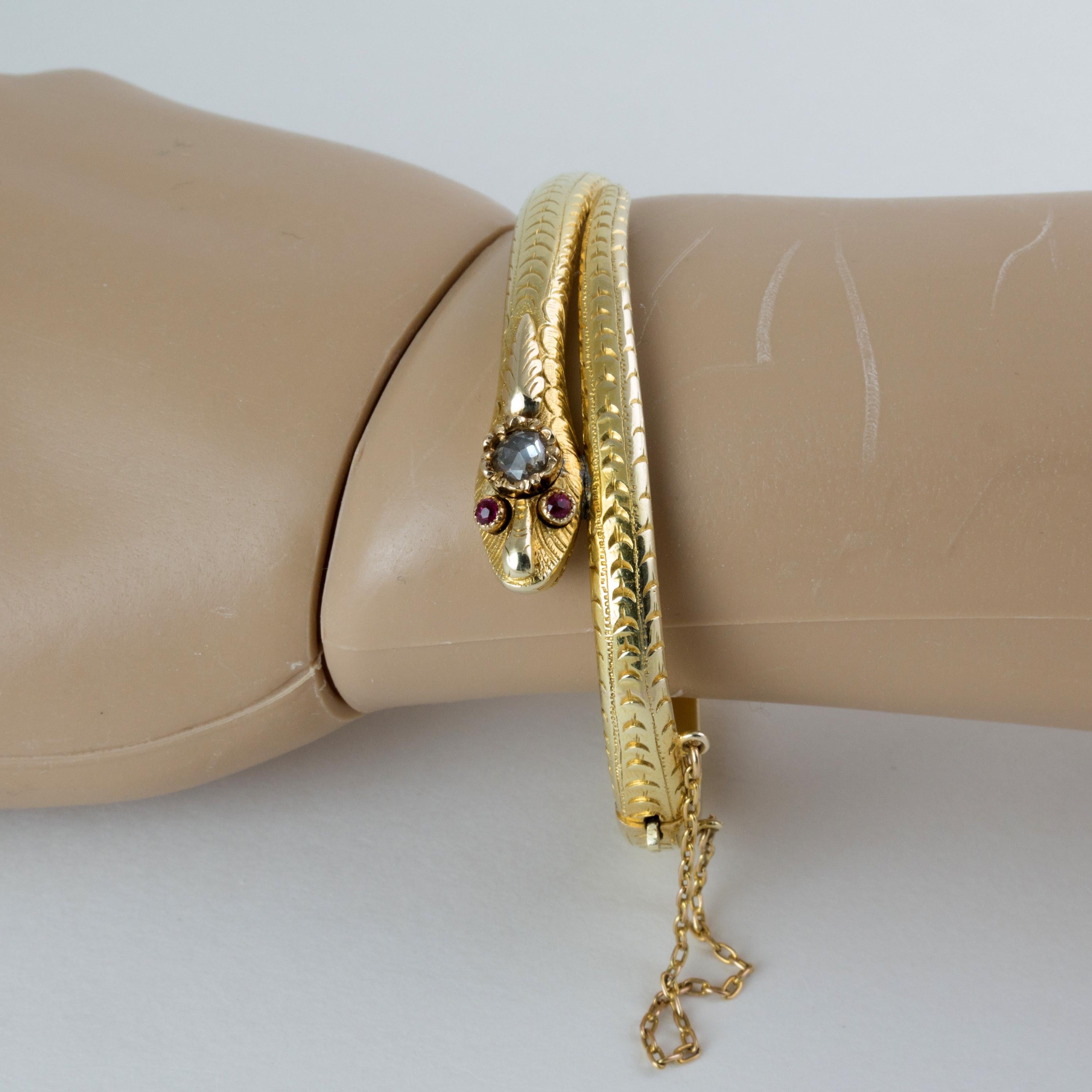 Antique Victorian gold diamond and ruby high karat snake bracelet bangle Unisexe en vente