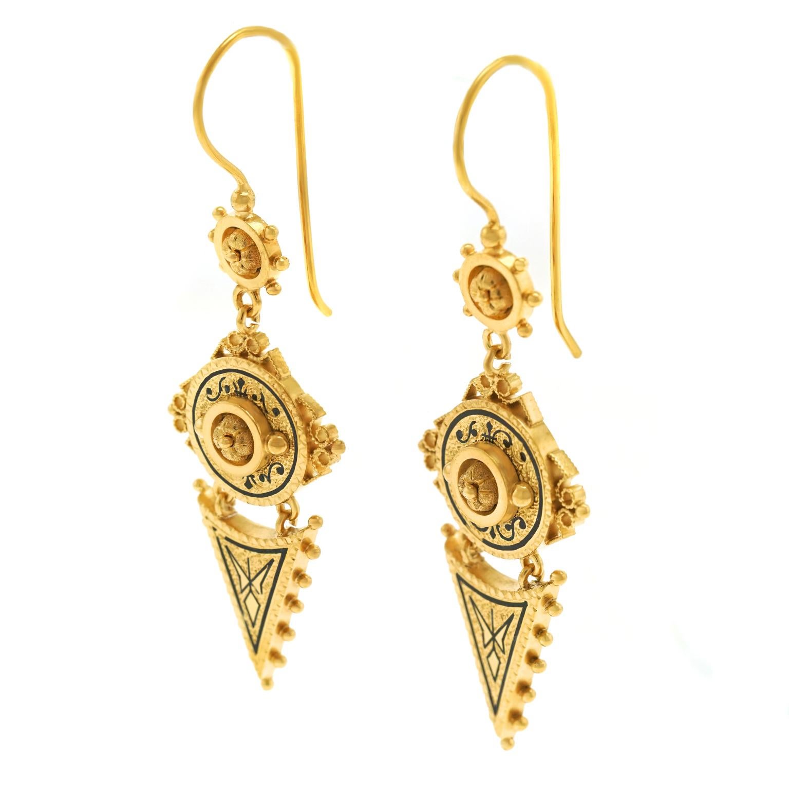 Antique Victorian Gold Earrings In Good Condition In Litchfield, CT