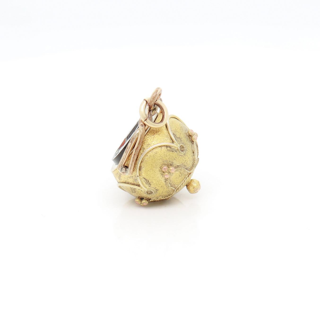 Antiker viktorianischer Gold Filled & Onyx Intaglio Charm für ein Charm-Armband im Angebot 4