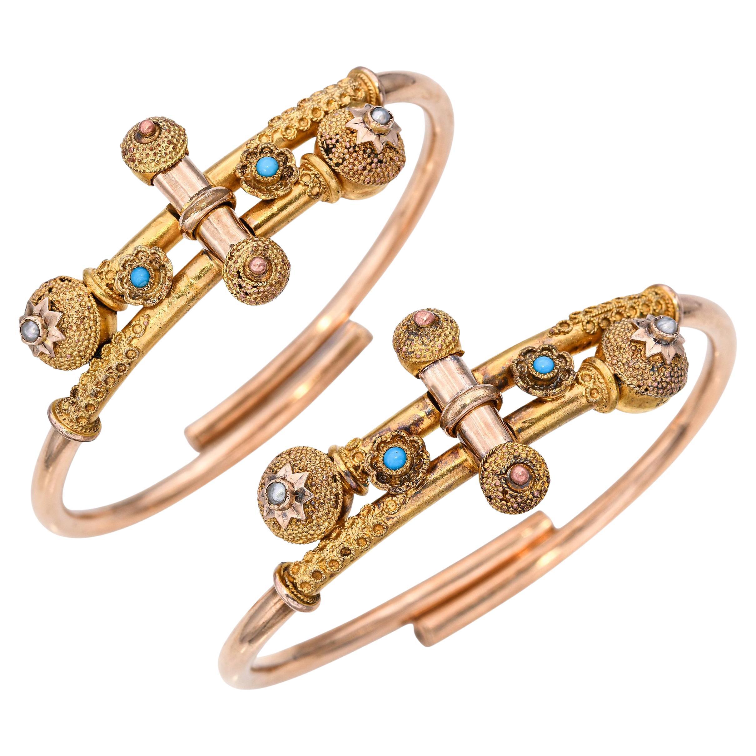 Antiguo par victoriano dorado de pulseras de perlas turquesas del renacimiento etrusco