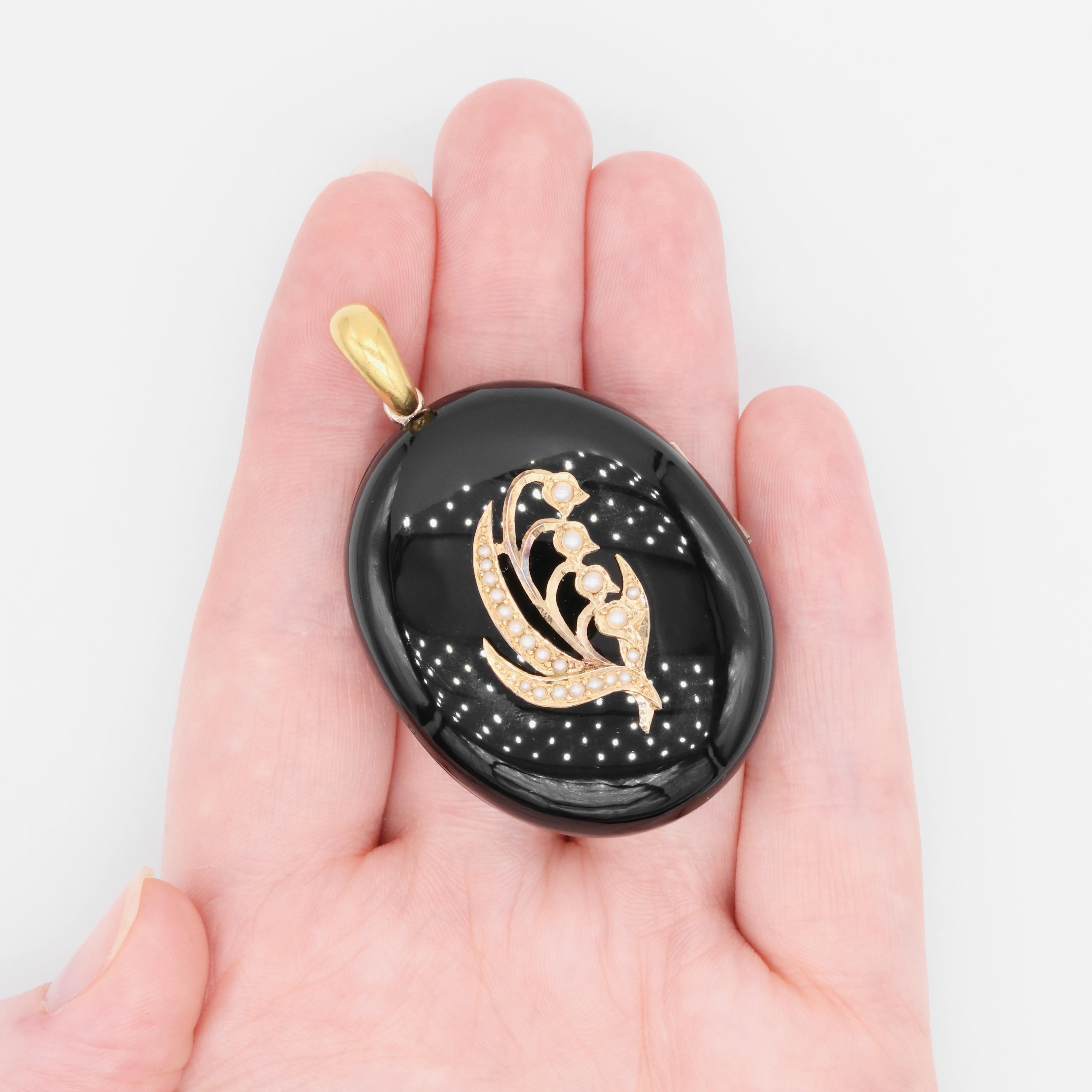 Antique Victorian Gold Large Oval Pearl Lily of the Valley Mourning Locket 5