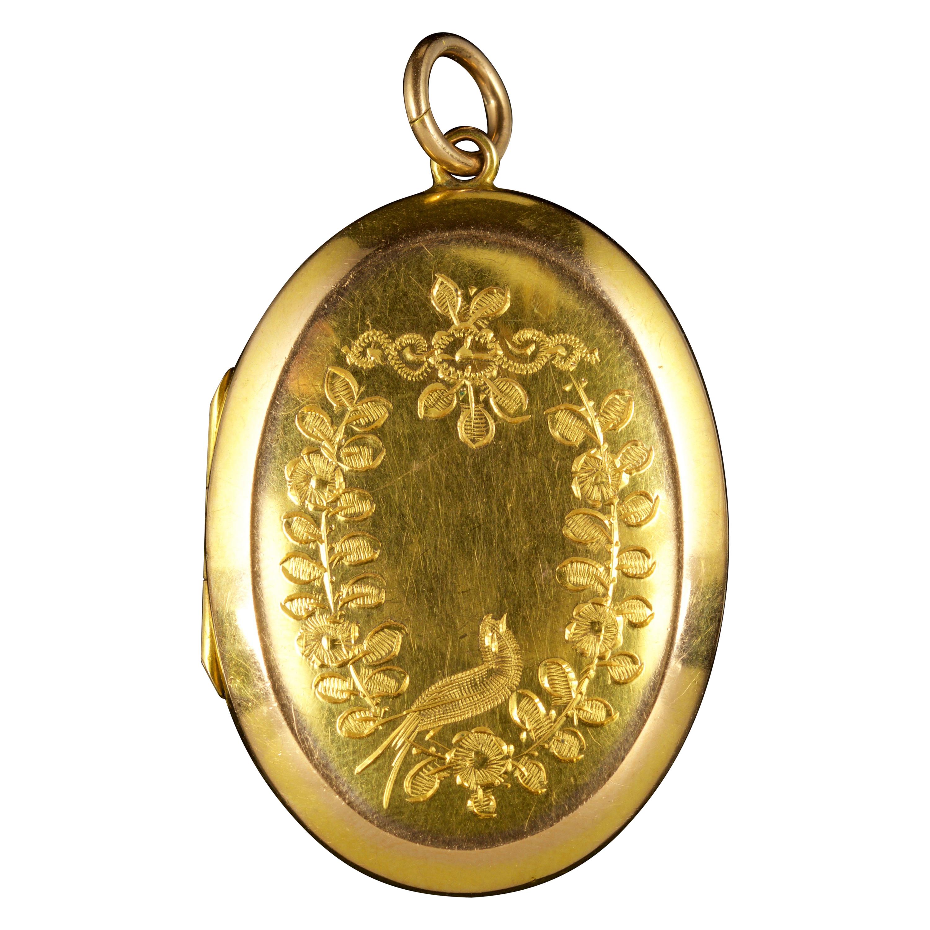 Antique Victorian Gold Locket 9 Carat, circa 1900
