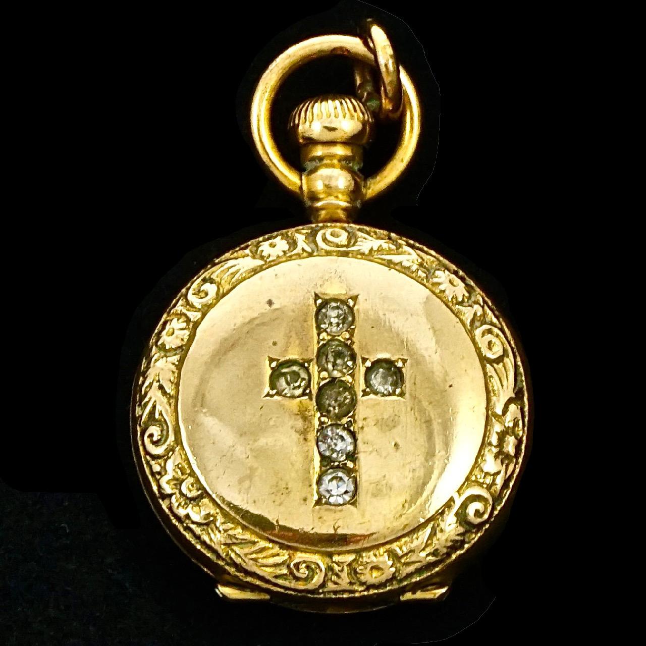 Médaillon victorien ancien en forme de croix en plaqué or et pierre de pâte transparente en vente 2