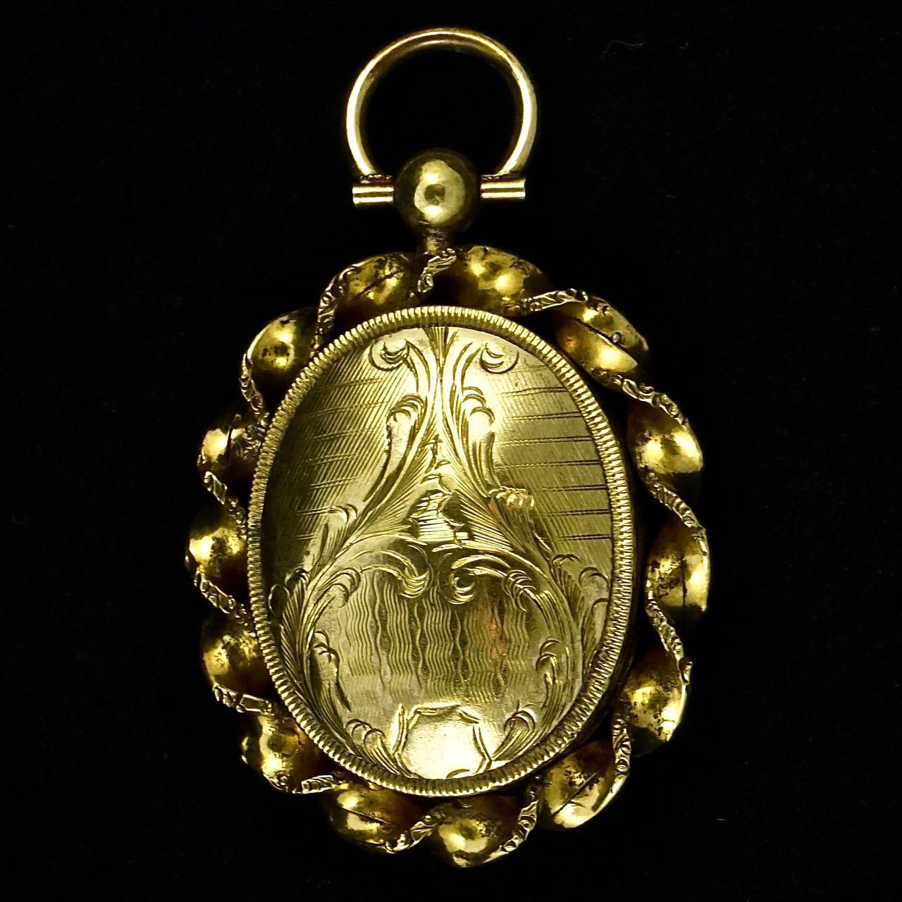 Antique Victorian Gold Plated Hand Engraved Locket For Sale 1