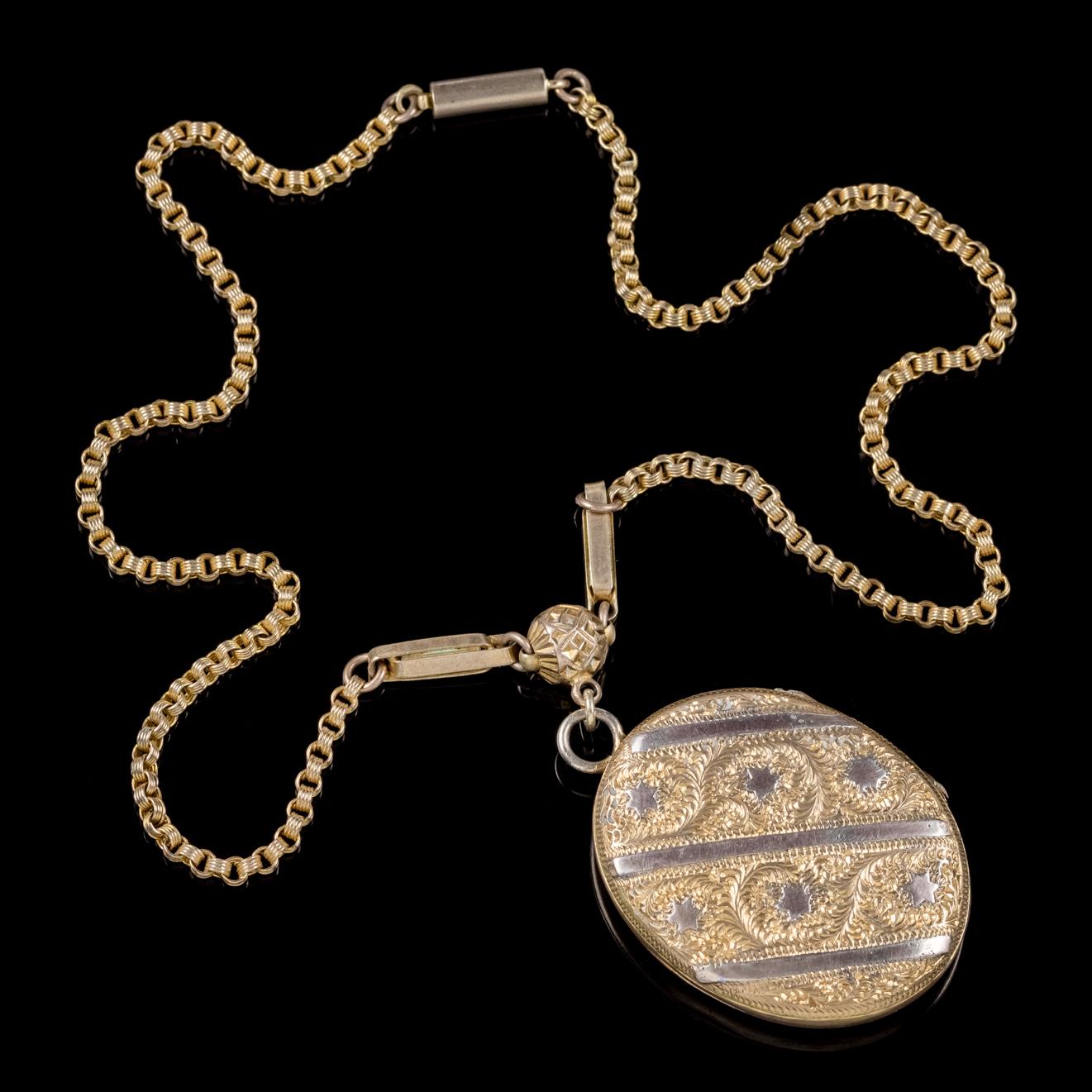 Antique Victorian Gold-Plated Locket Chain Necklace, circa 1900 For Sale 1