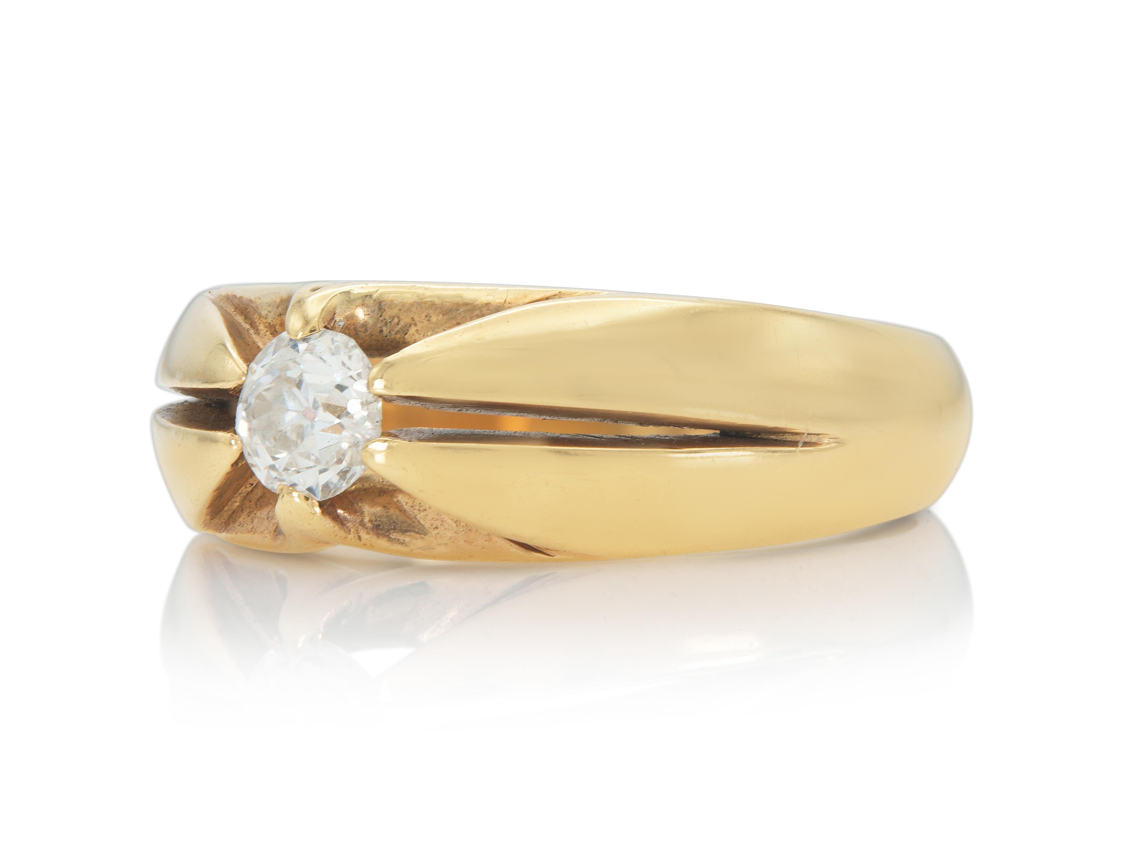 Finement réalisée en or jaune 14k avec un diamant de taille européenne ancienne pesant environ 0,40 carat.
Fin des années 1800.
Taille 8 1/2, redimensionnable