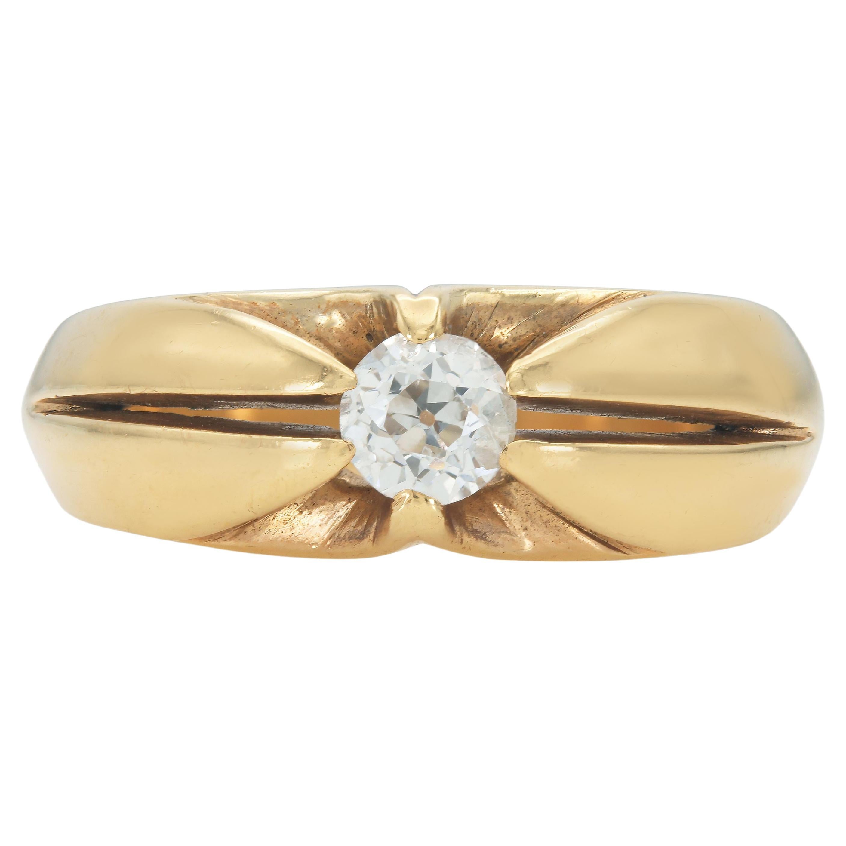 Antique Victorian Gold Ring with a 0.40 Carat Old European cut Diamond