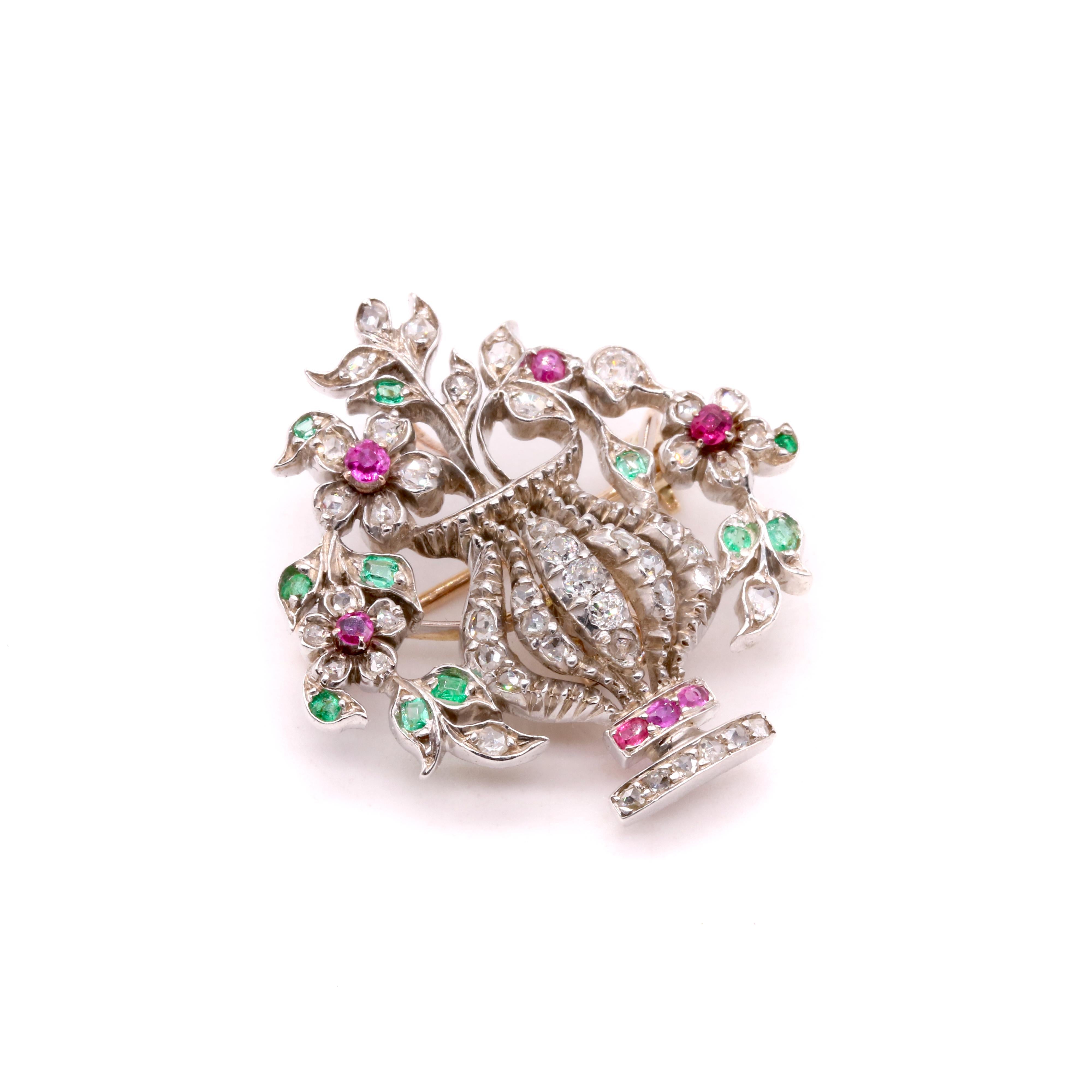 Femenino o masculino Antiguo broche victoriano de oro y plata con colgante de diamantes, rubíes y esmeraldas Jardiniere en venta