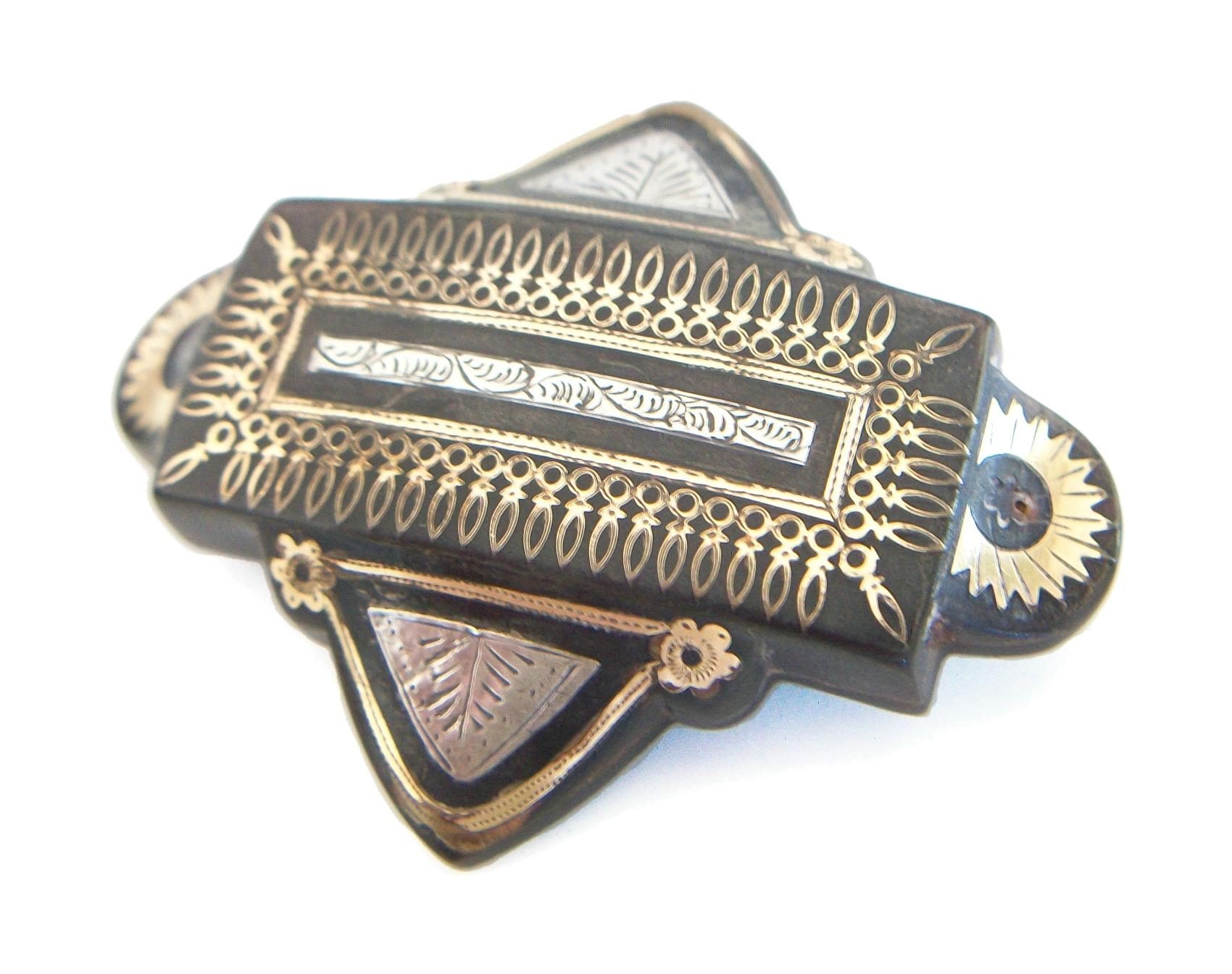 Antique Victorian Gold & Silver Piqué Brooch, United Kingdom, Circa 1880 In Good Condition For Sale In Chatham, CA