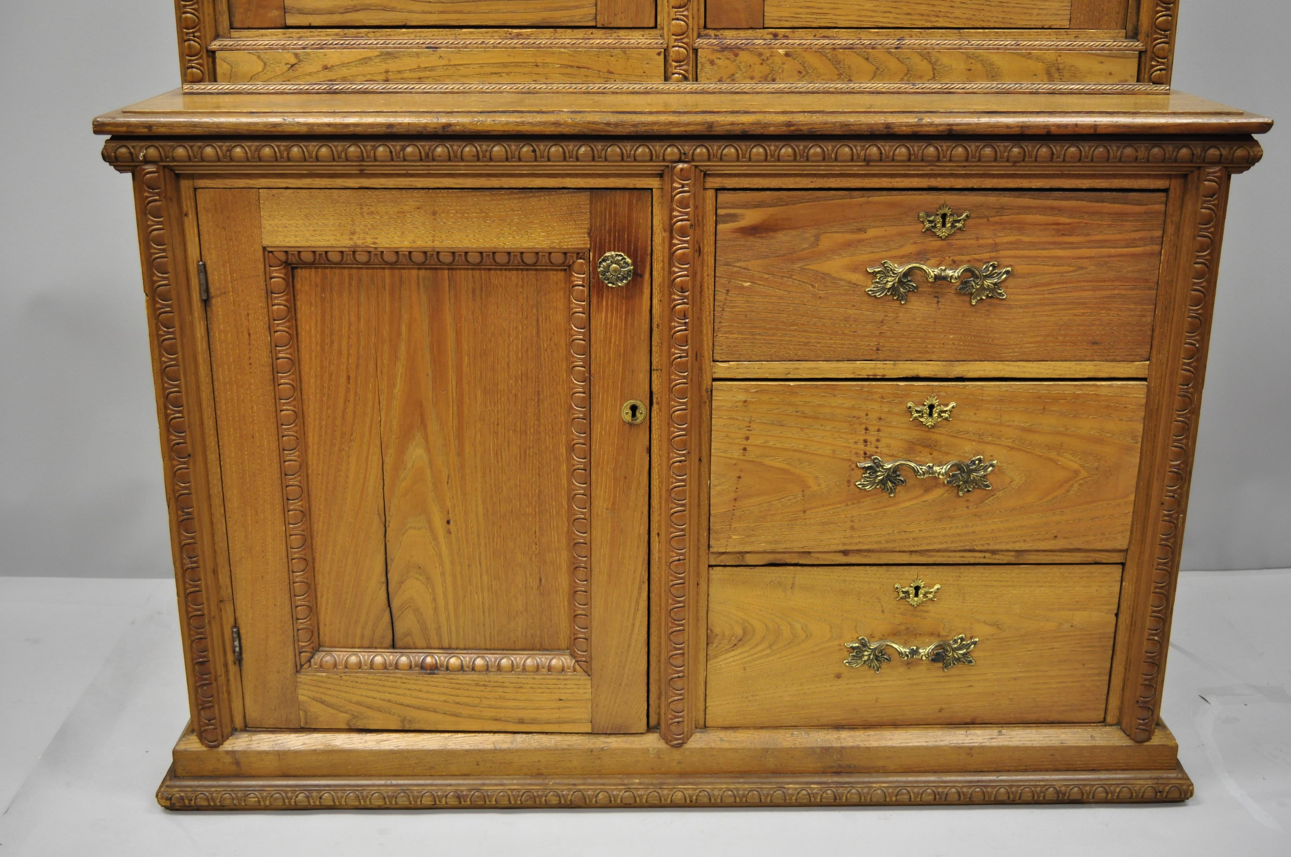 Antique Victorian Golden Oak Bookcase Hutch Buffet China Cabinet Tall Cupboard In Good Condition In Philadelphia, PA