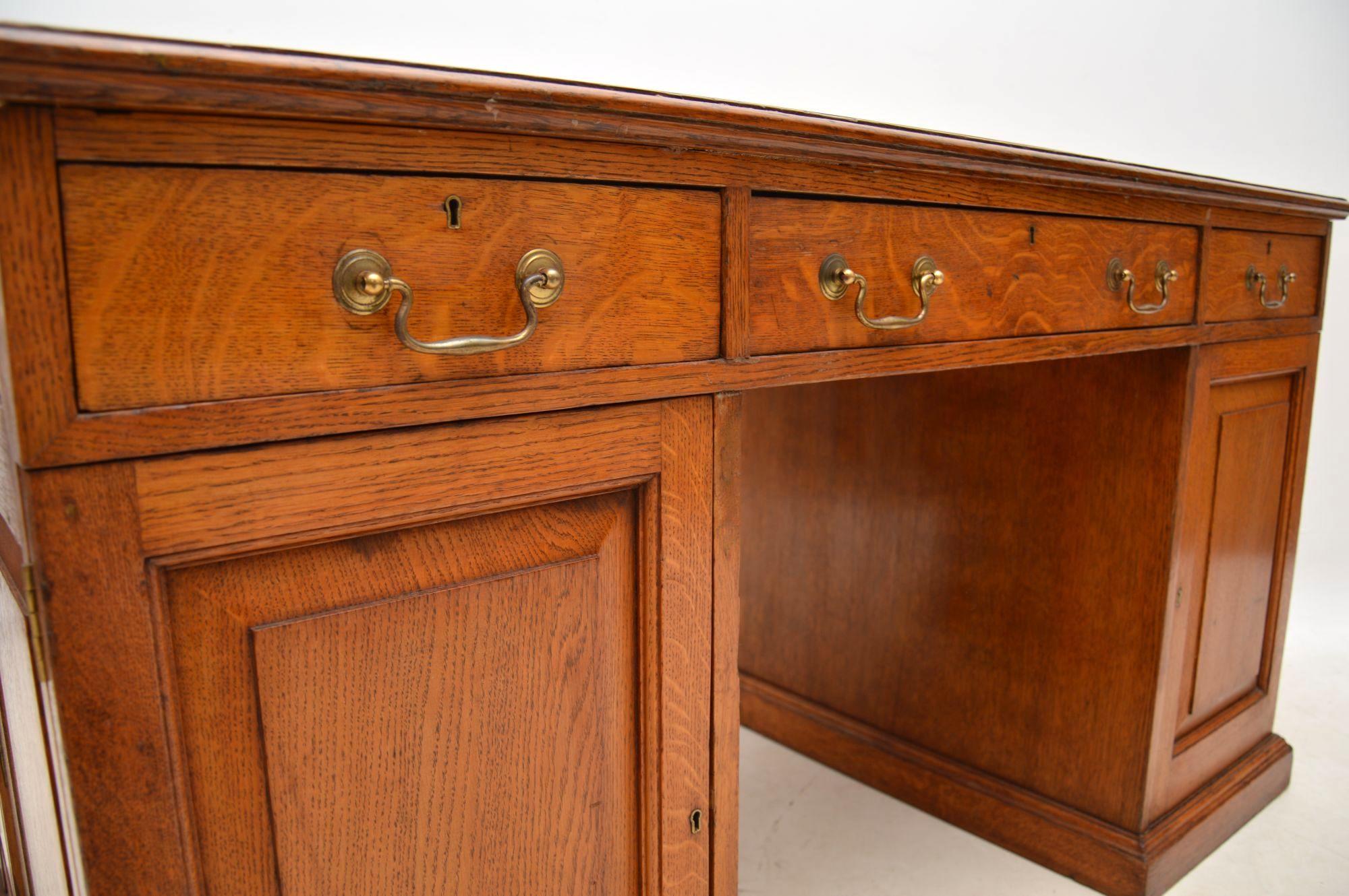 Antique Victorian Golden Oak Pedestal Desk 1