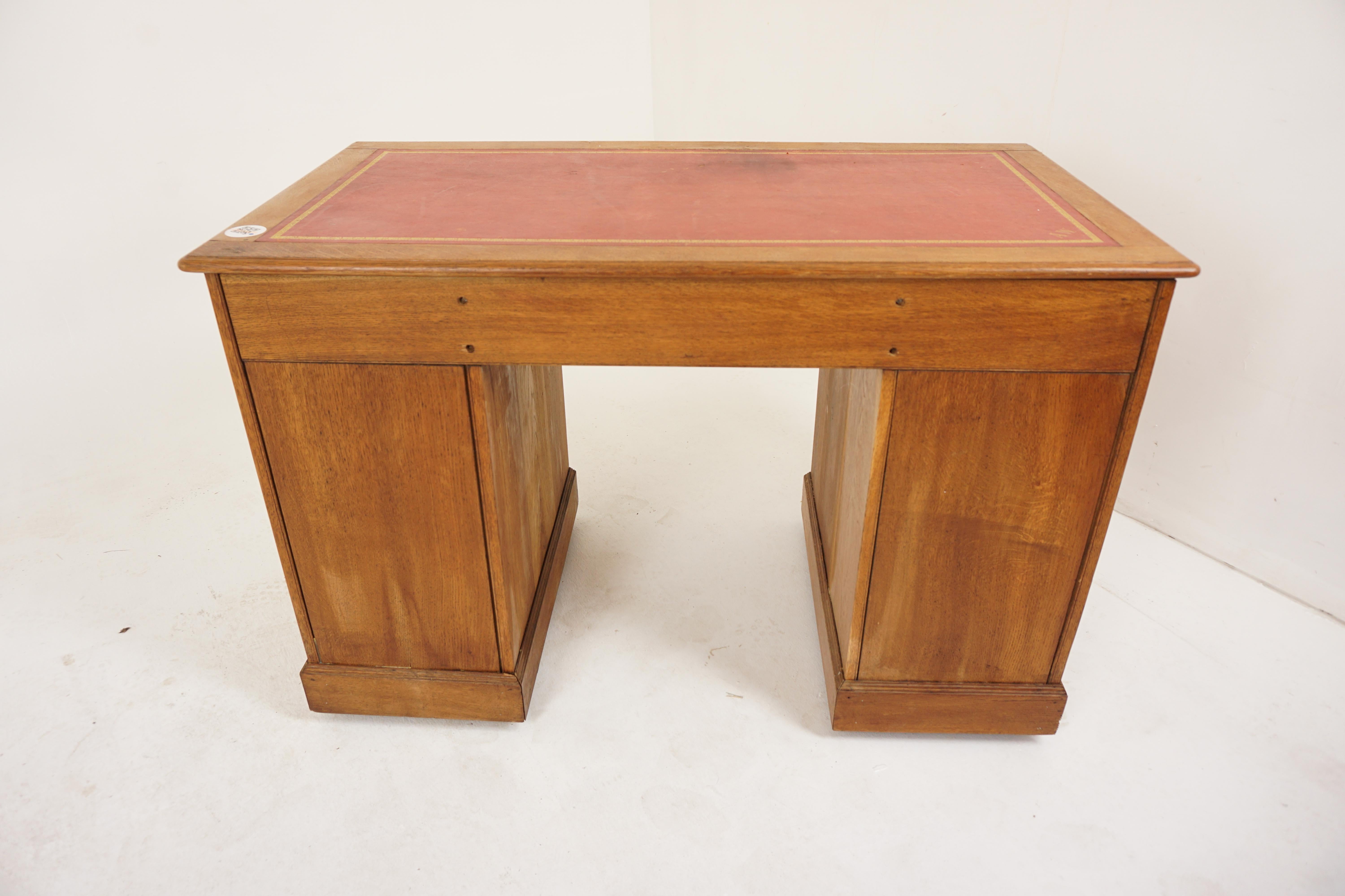 Antique Victorian, Golden Oak, Pedestal Desk, Writing Table, Scotland 1890 For Sale 5