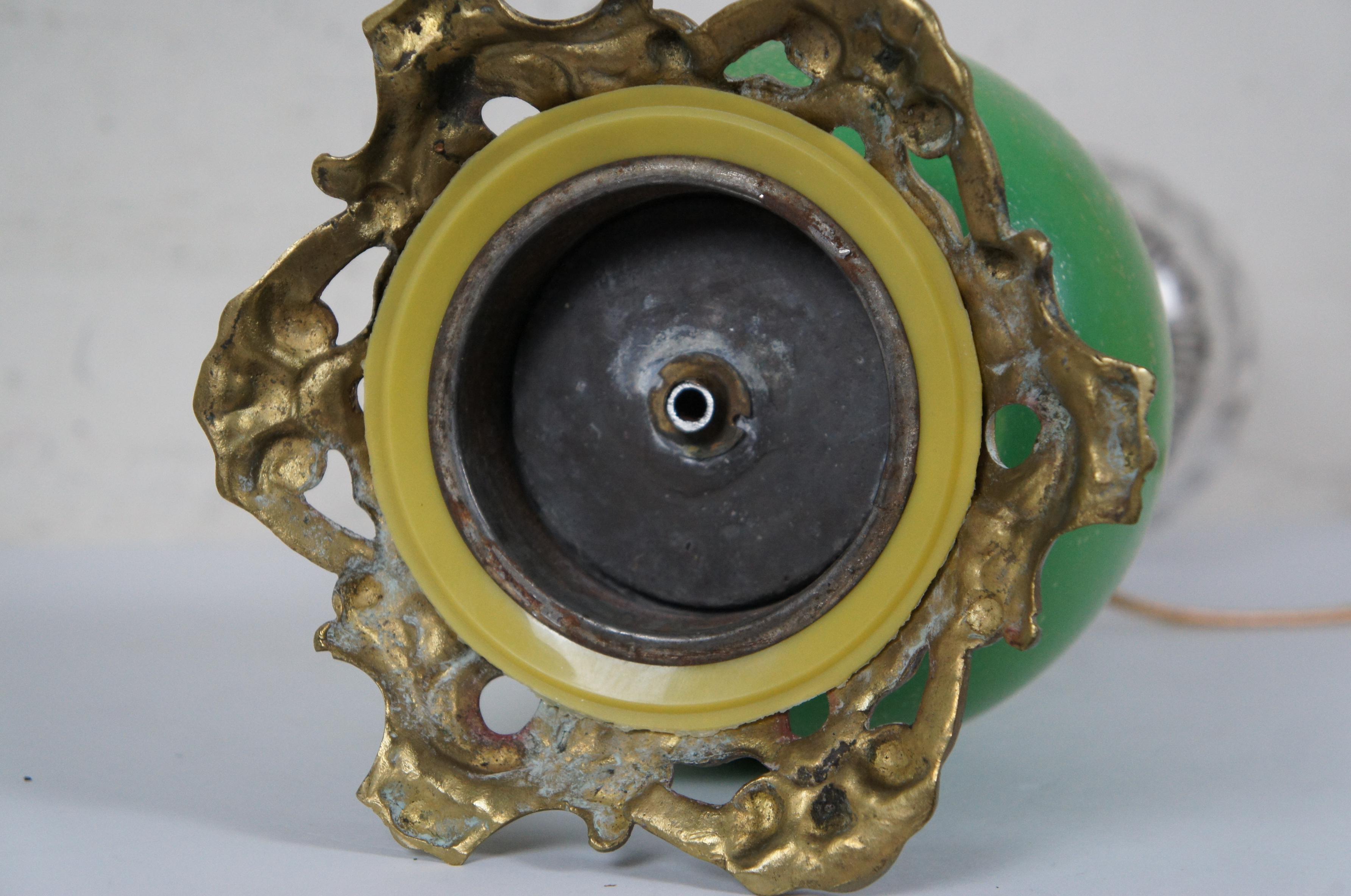 Antique Victorian Green Glass GWTW Parlor Banquet Hurricane Oil Lantern Lamp 31