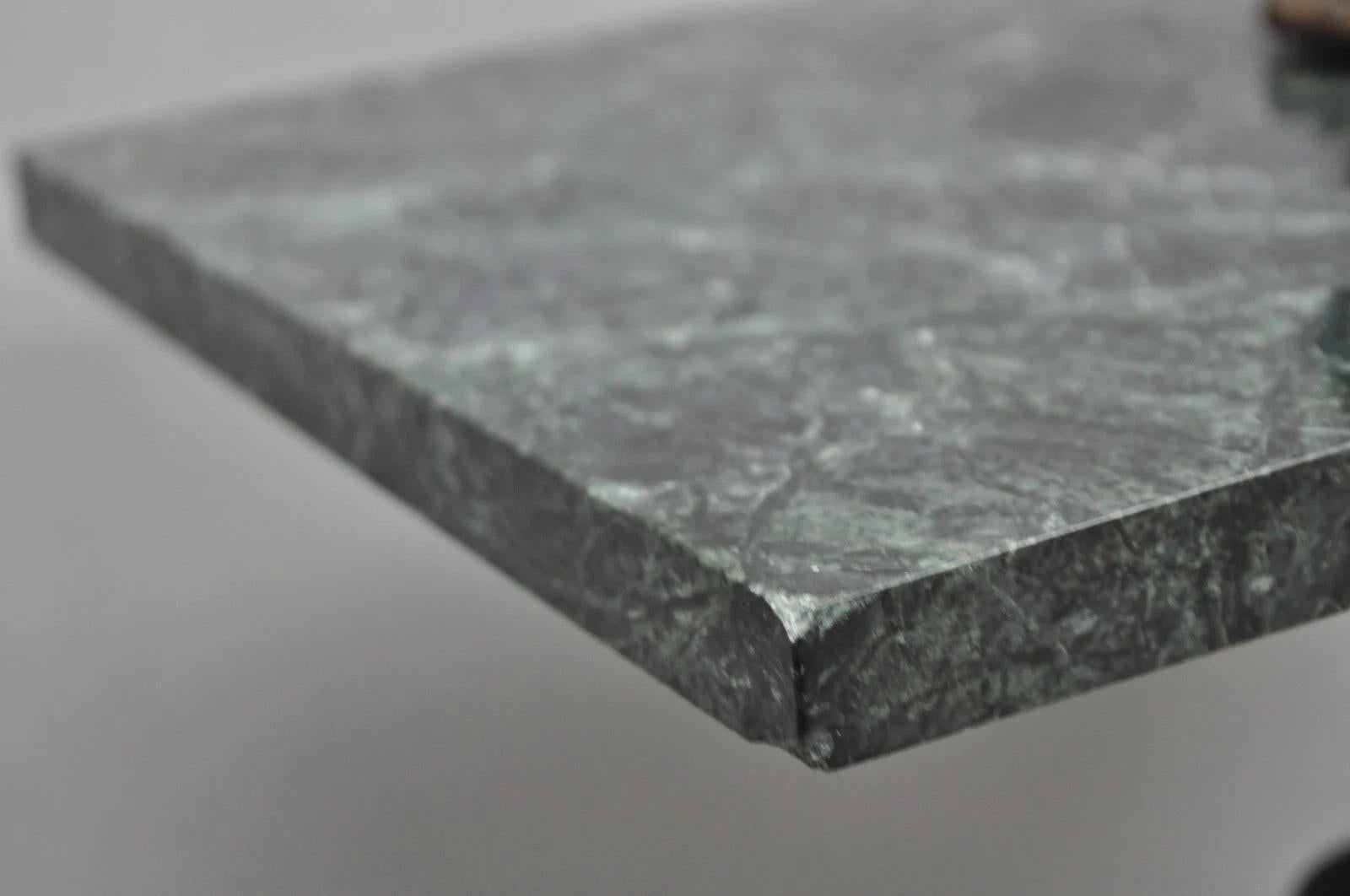 Antique Victorian Green Marble Cast Iron Pedestal Base Smoking Stand Side Table en vente 2