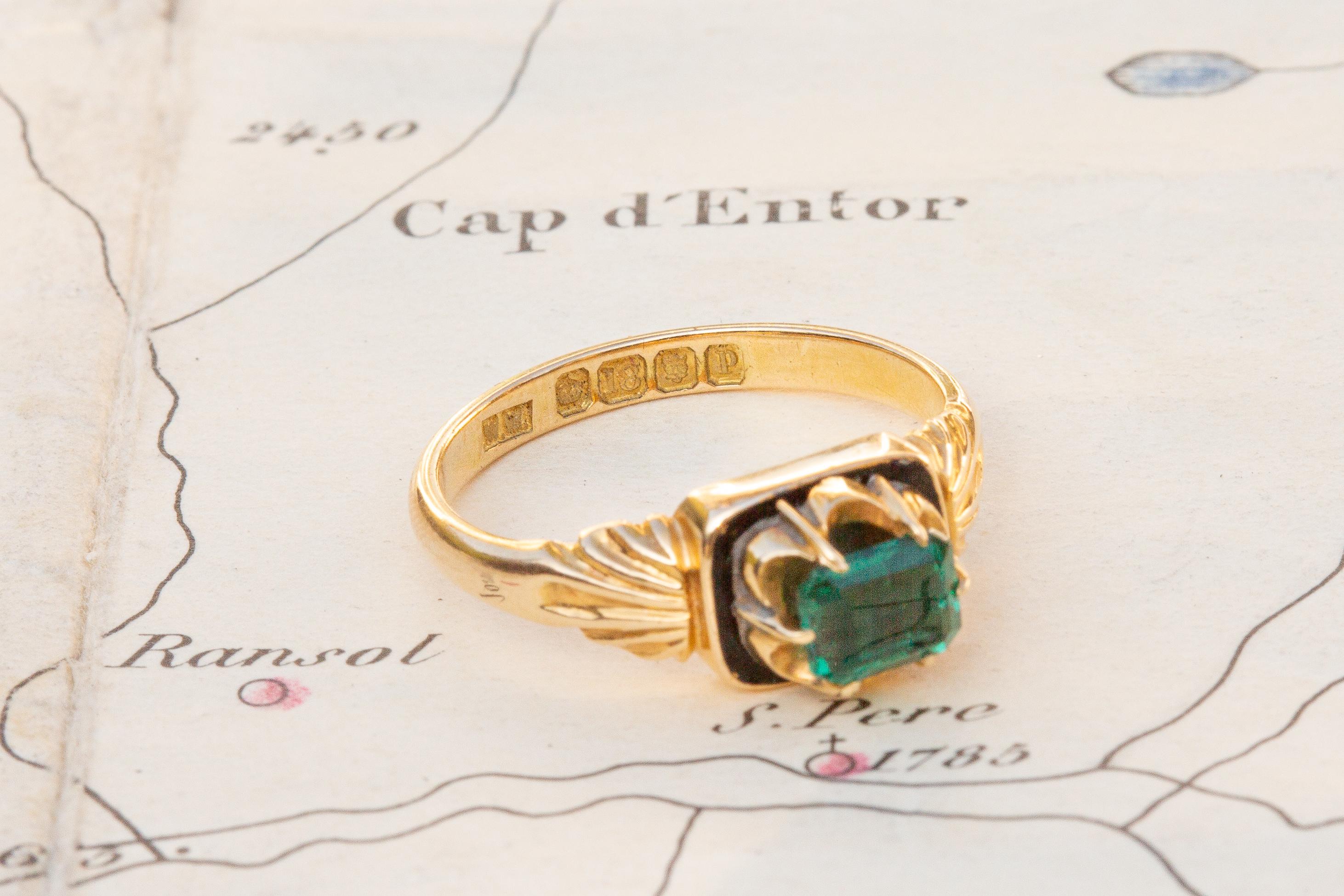 Antique Victorian Green Paste Black Enamel 18k Gold Ring Unusual 19th Century For Sale 6