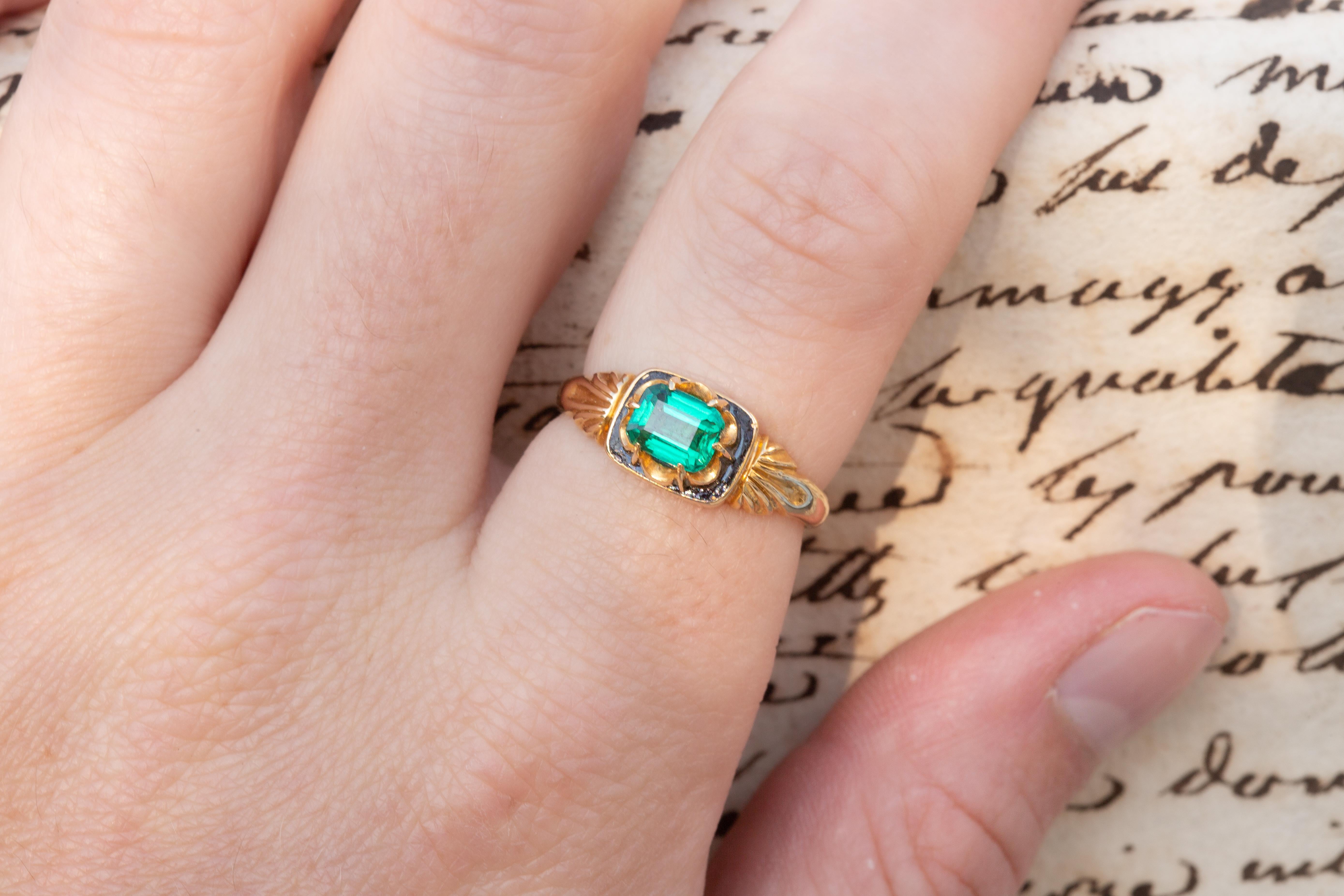 Antique Victorian Green Paste Black Enamel 18k Gold Ring Unusual 19th Century For Sale 8