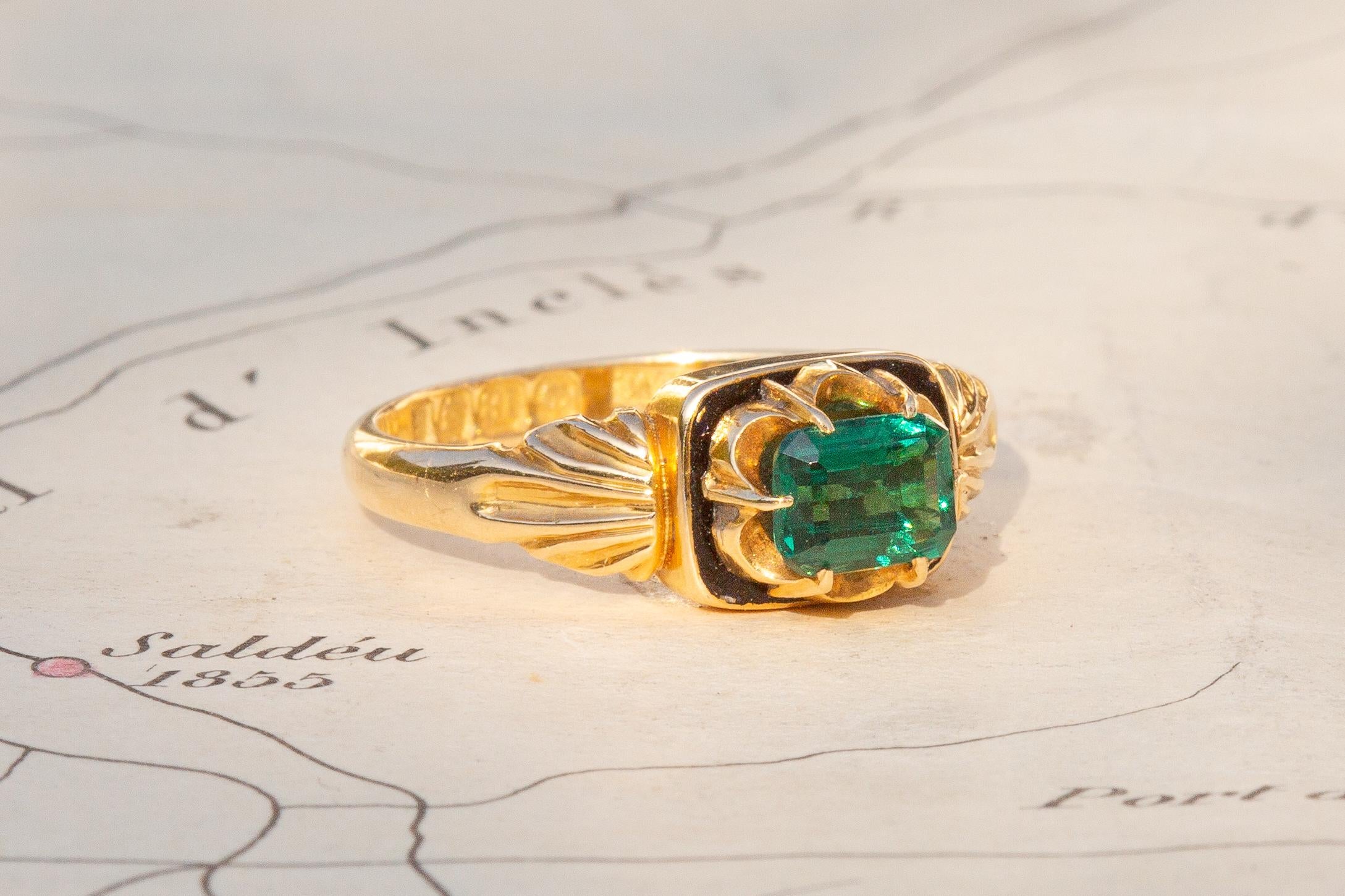 Late Victorian Antique Victorian Green Paste Black Enamel 18k Gold Ring Unusual 19th Century For Sale