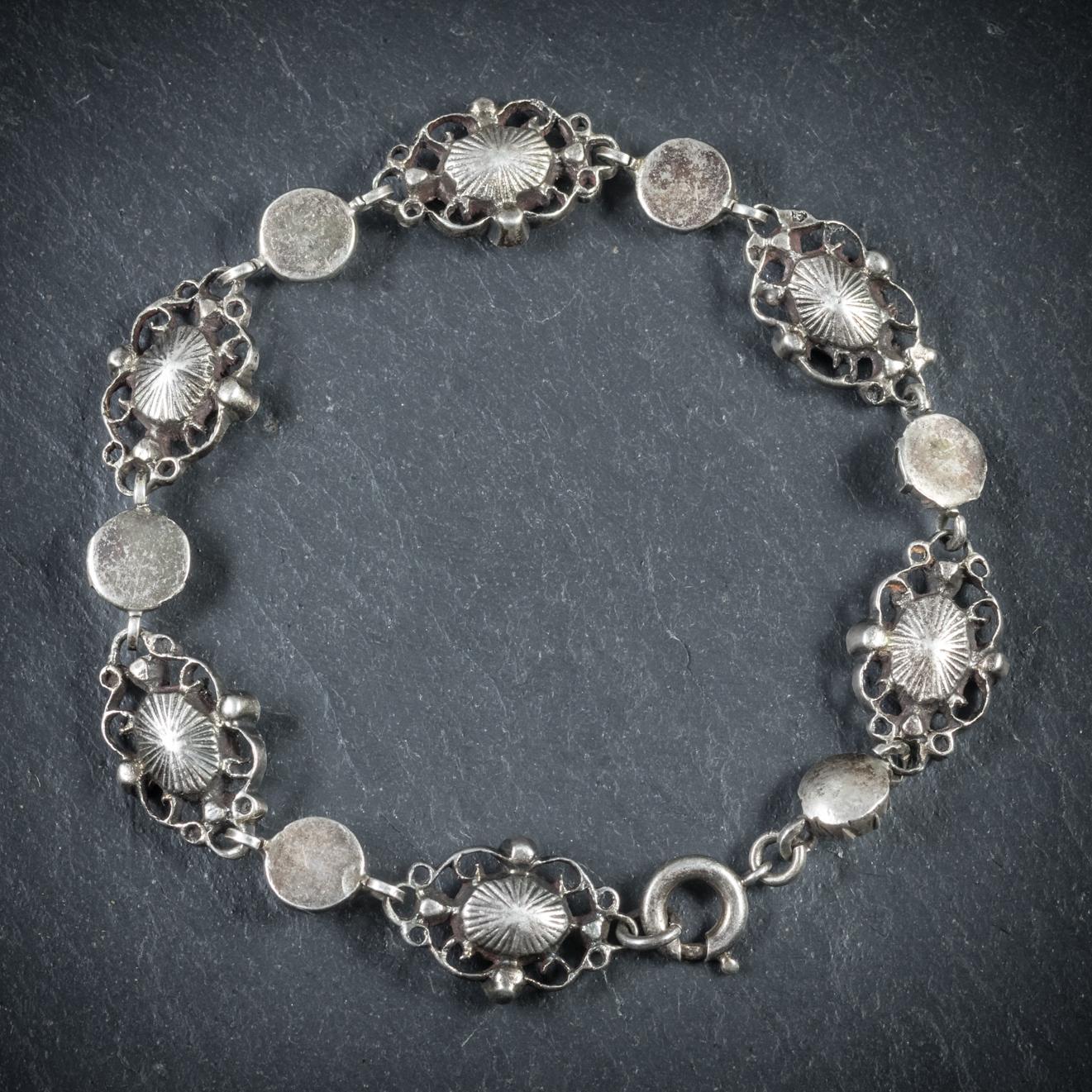 Antique Victorian Green Paste Silver circa 1900 Bracelet In Excellent Condition For Sale In Lancaster , GB