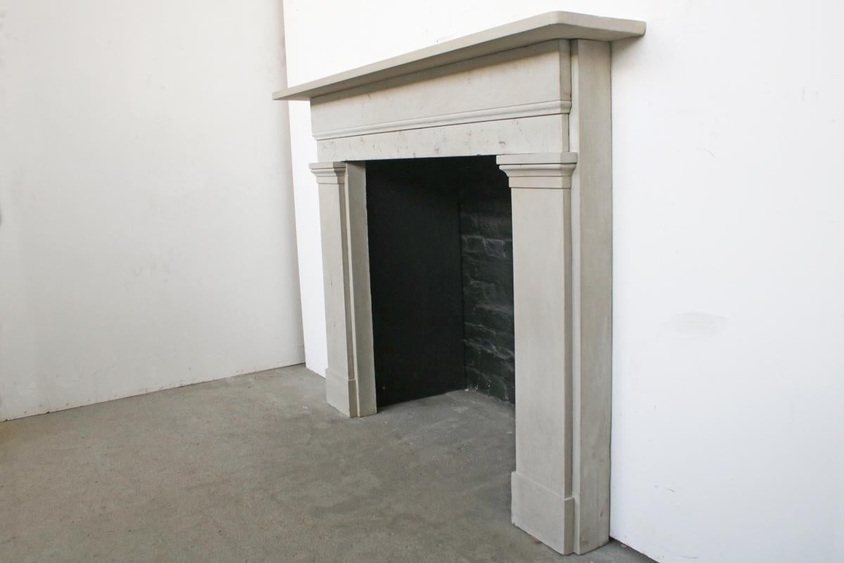 Antique Victorian Grey Stone Fireplace Surround In Good Condition In Manchester, GB