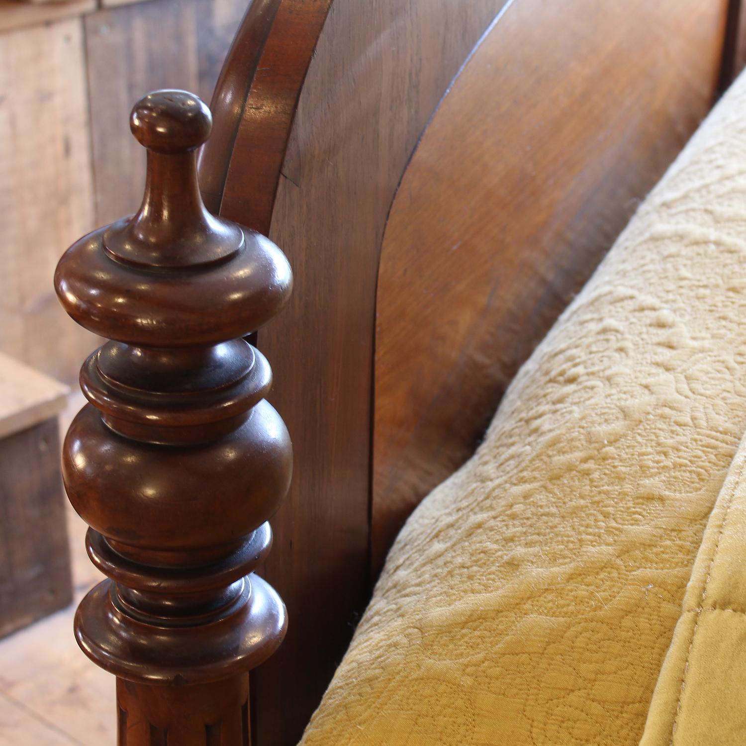 Antique Victorian Half Tester Bed, WHT14 For Sale 1