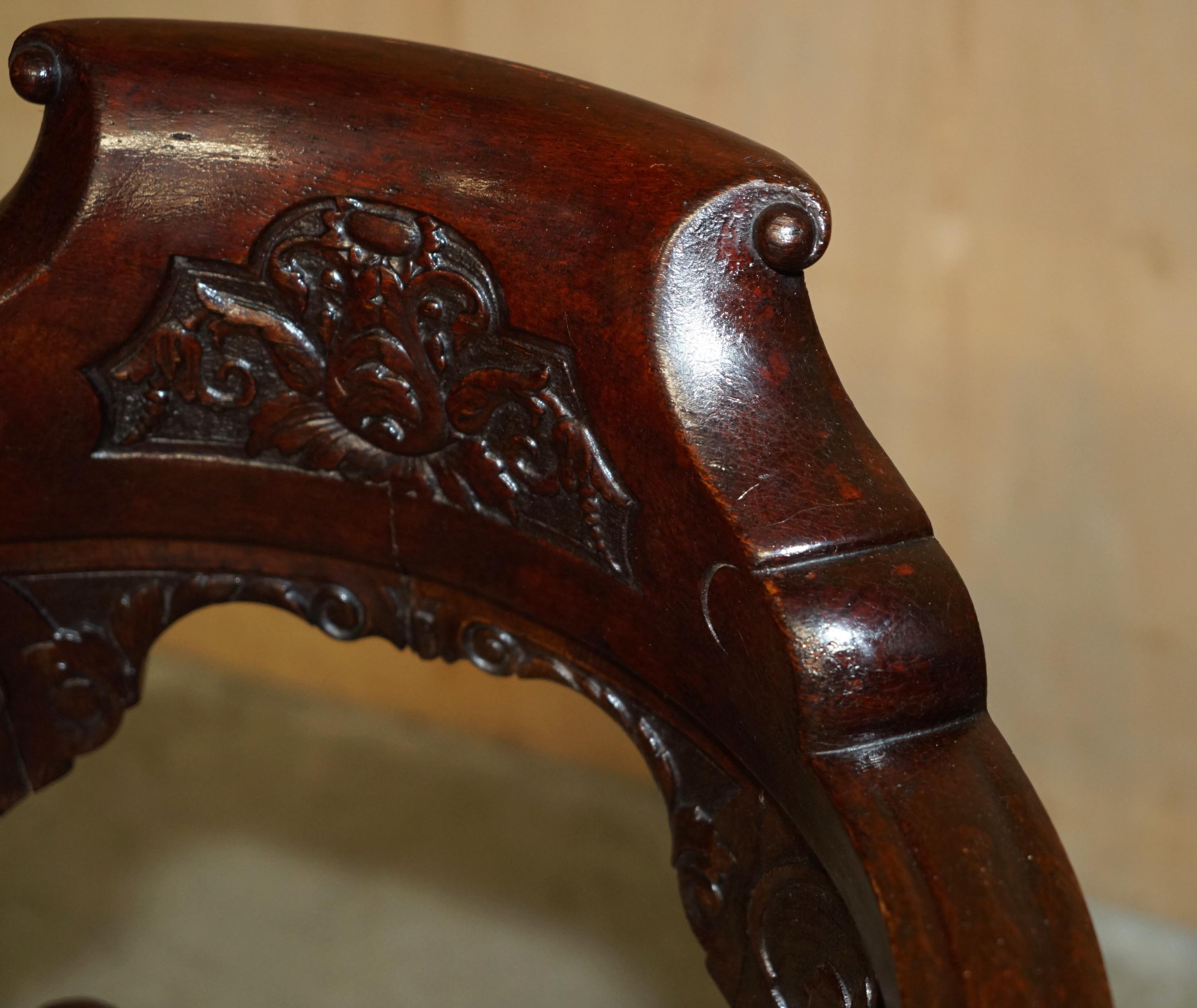 Fait main ANTIQUE FAUTEUIL DE TABLE VICTORIEN EN BOIS DUR, CARACTERE DE CAPITAINES DE BATEAU EN FER FORGE, TIRÉ A LA MAIN en vente