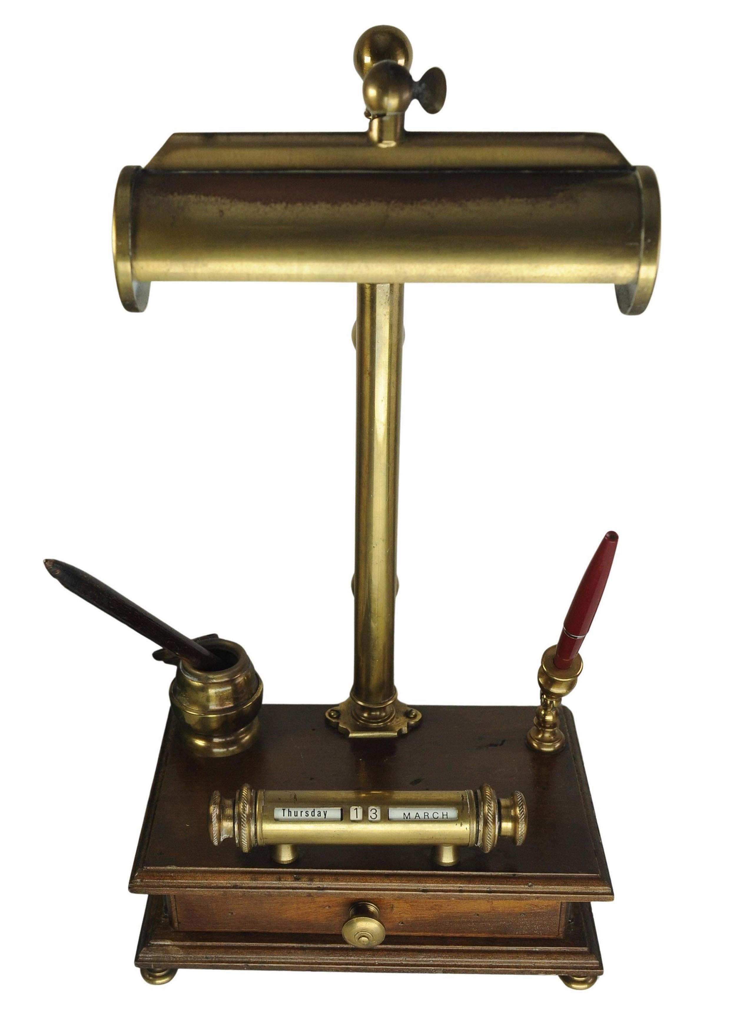 Antico set di lampade e calamai da tavolo in mogano e ottone, di epoca vittoriana, lavorato a mano in vendita 5