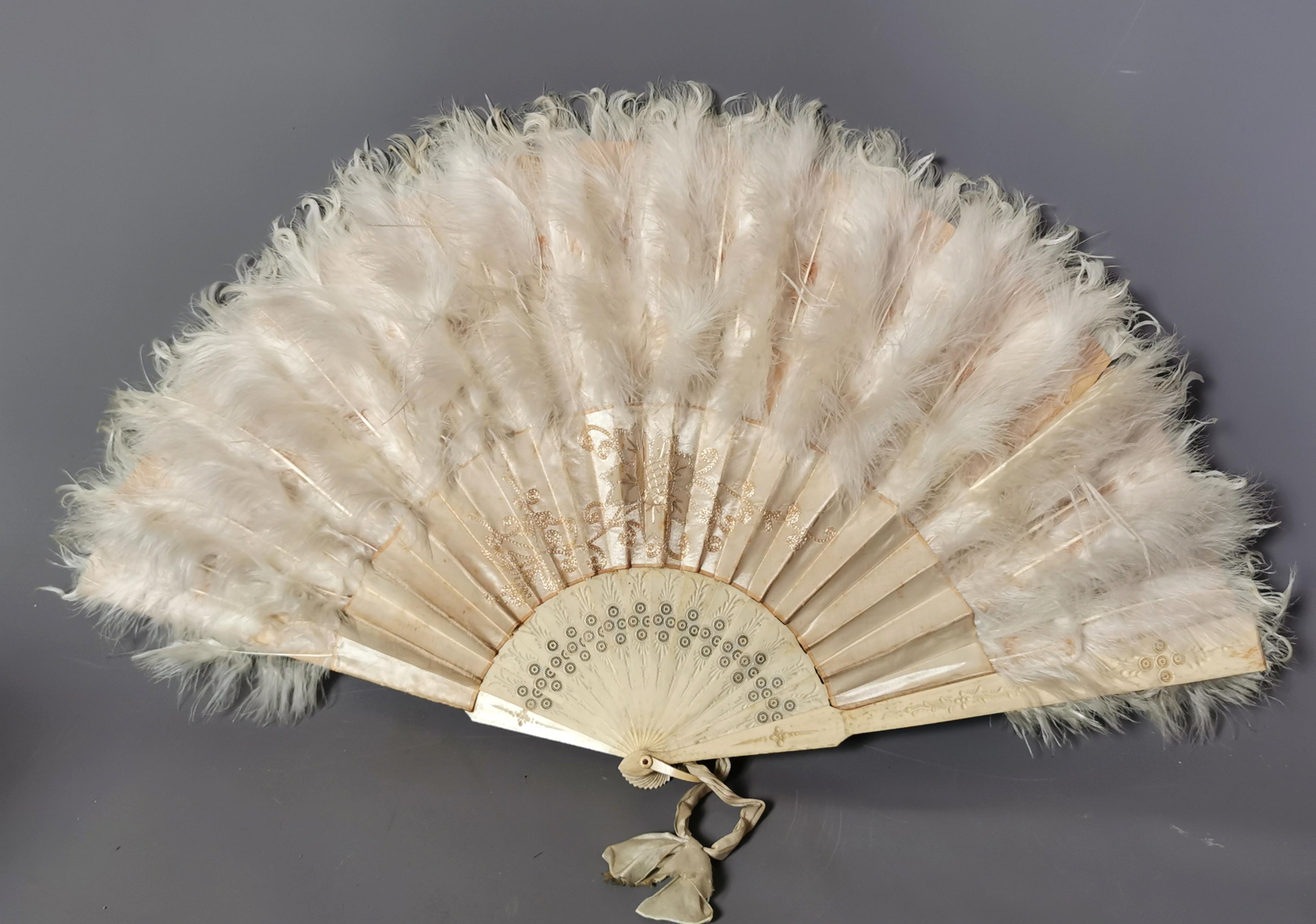 Antique Victorian hand fan, bone, silk and feather  4
