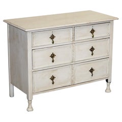 ANTIQUE VICTORIAN HAND PAINTED IVORY WHITE CHEST OF DRAWERS WiTH BRASS HANDLES