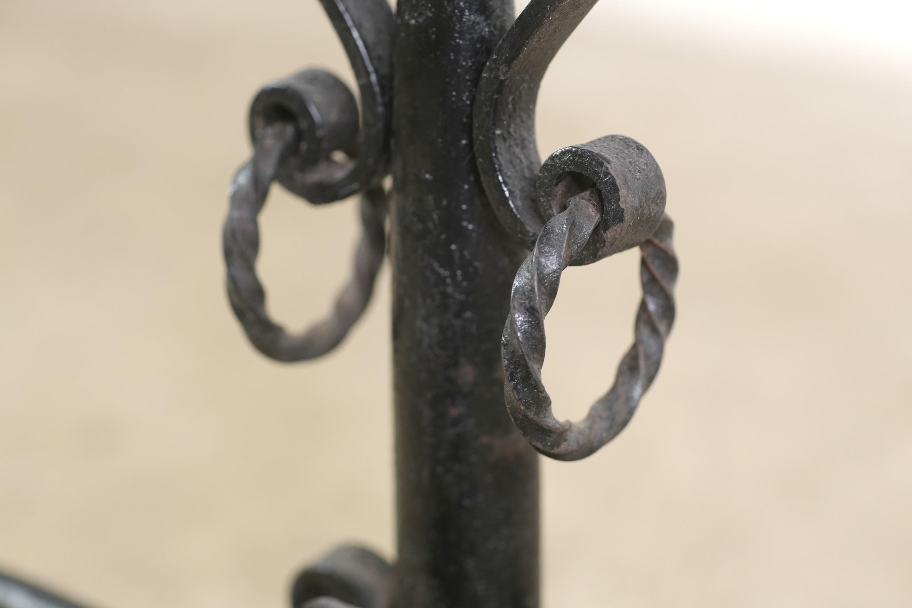 Antique Victorian Hand Wrought Iron Andirons with Bar In Good Condition In New York, NY
