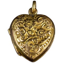 Antique Victorian Heart Locket 9 Carat Gold Dated 1900