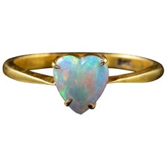 Antique Victorian Heart Opal Ring 9 Carat Gold, circa 1900