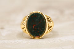 Antique Victorian Heavy 18K Gold Bloodstone Signet Ring Mens Coat of Arms c.1890