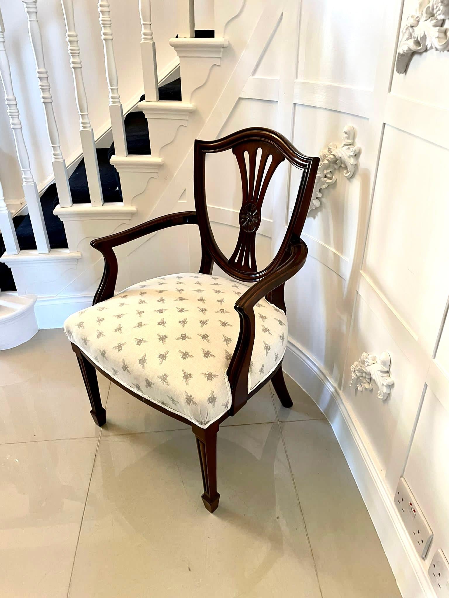 Antiker viktorianischer Mahagoni-Sessel im Hepplewhite-Stil (Englisch) im Angebot