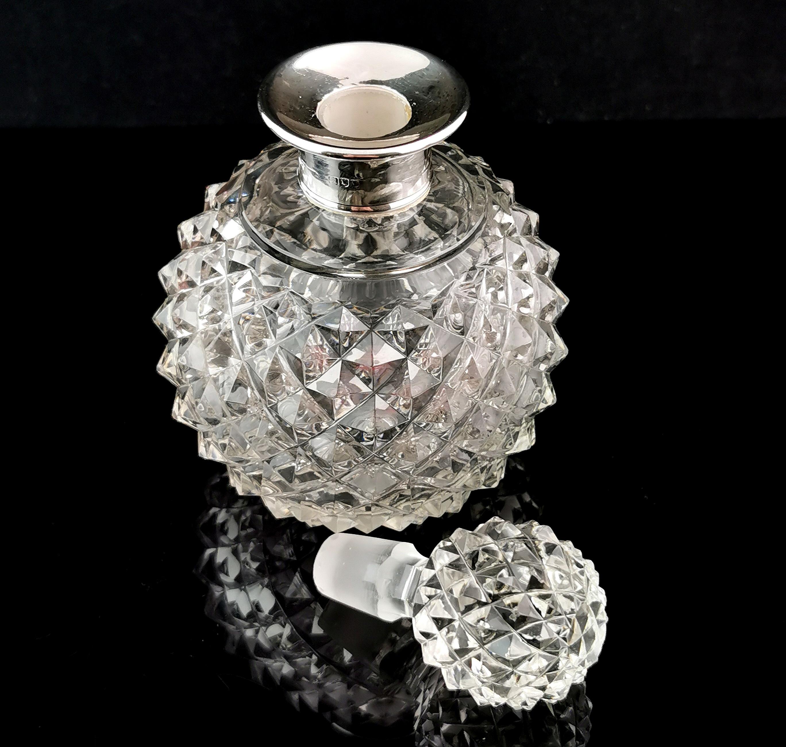 Sterling Silver Antique Victorian hobnail cut scent bottle, sterling silver  For Sale