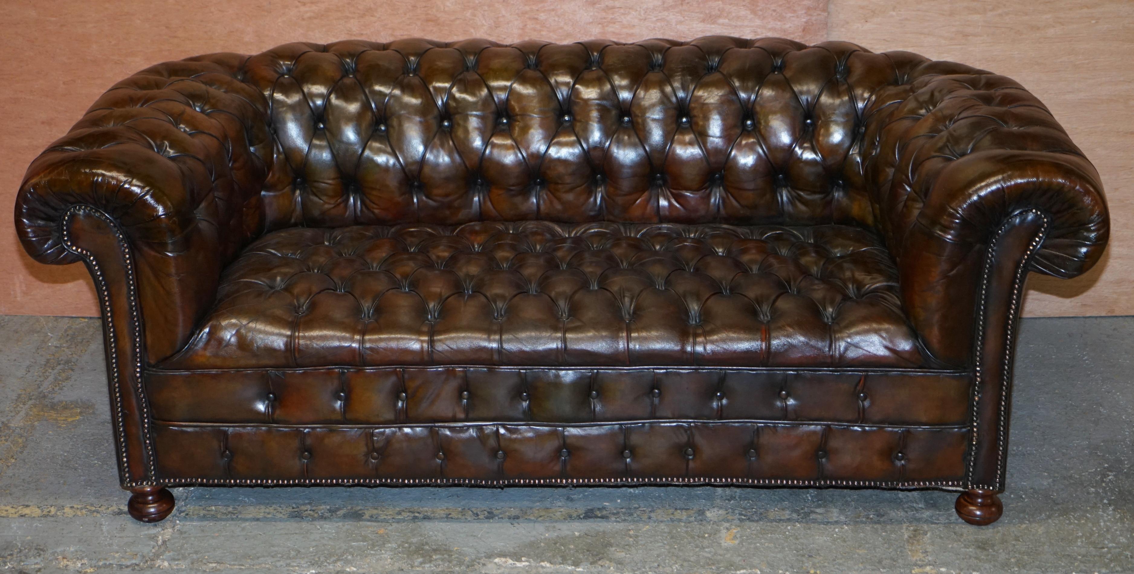 We are delighted to offer for sale this original Victorian cigar brown leather Chesterfield club sofa in restored condition with fully buttoned base and curved top arms

This is a very good find, you almost never come across late Victorian