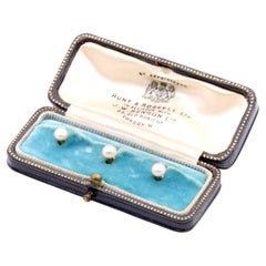 Hunt & Roskell, clous de robe victoriens anciens en or jaune 15 carats