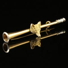 Antique Victorian Hunting Fox and Horn Brooch 9 Carat Gold, circa 1880