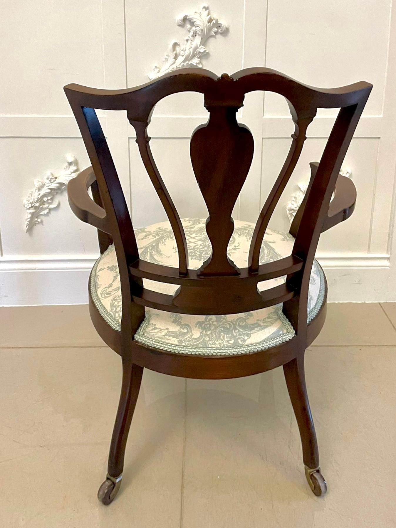 Antiker viktorianischer Mahagoni-Sessel mit Intarsien (Viktorianisch) im Angebot