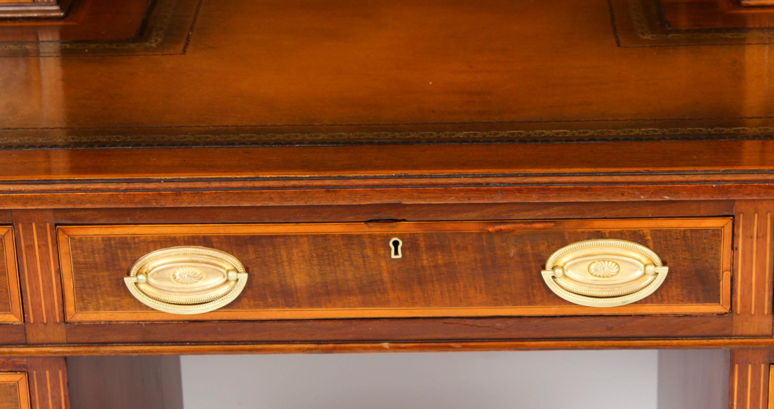 Antique Victorian Inlaid Mahogany Pedestal Desk 19th Century For Sale 6
