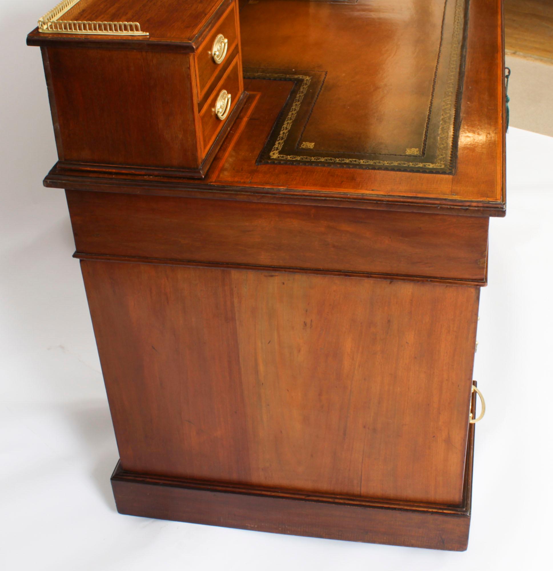 Antique Victorian Inlaid Mahogany Pedestal Desk 19th Century For Sale 14