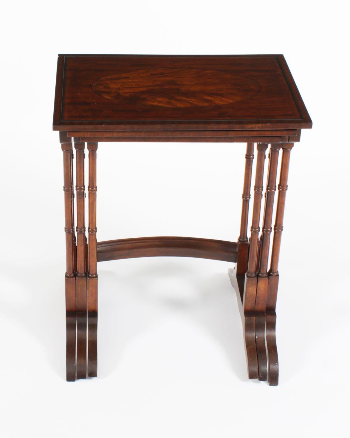 Antique Victorian Inlaid Nest of 3 Tables 19th Century In Good Condition In London, GB